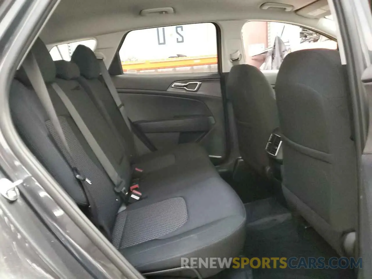 11 Фотография поврежденного автомобиля KNDPU3AF0P7153048 KIA SPORTAGE 2023