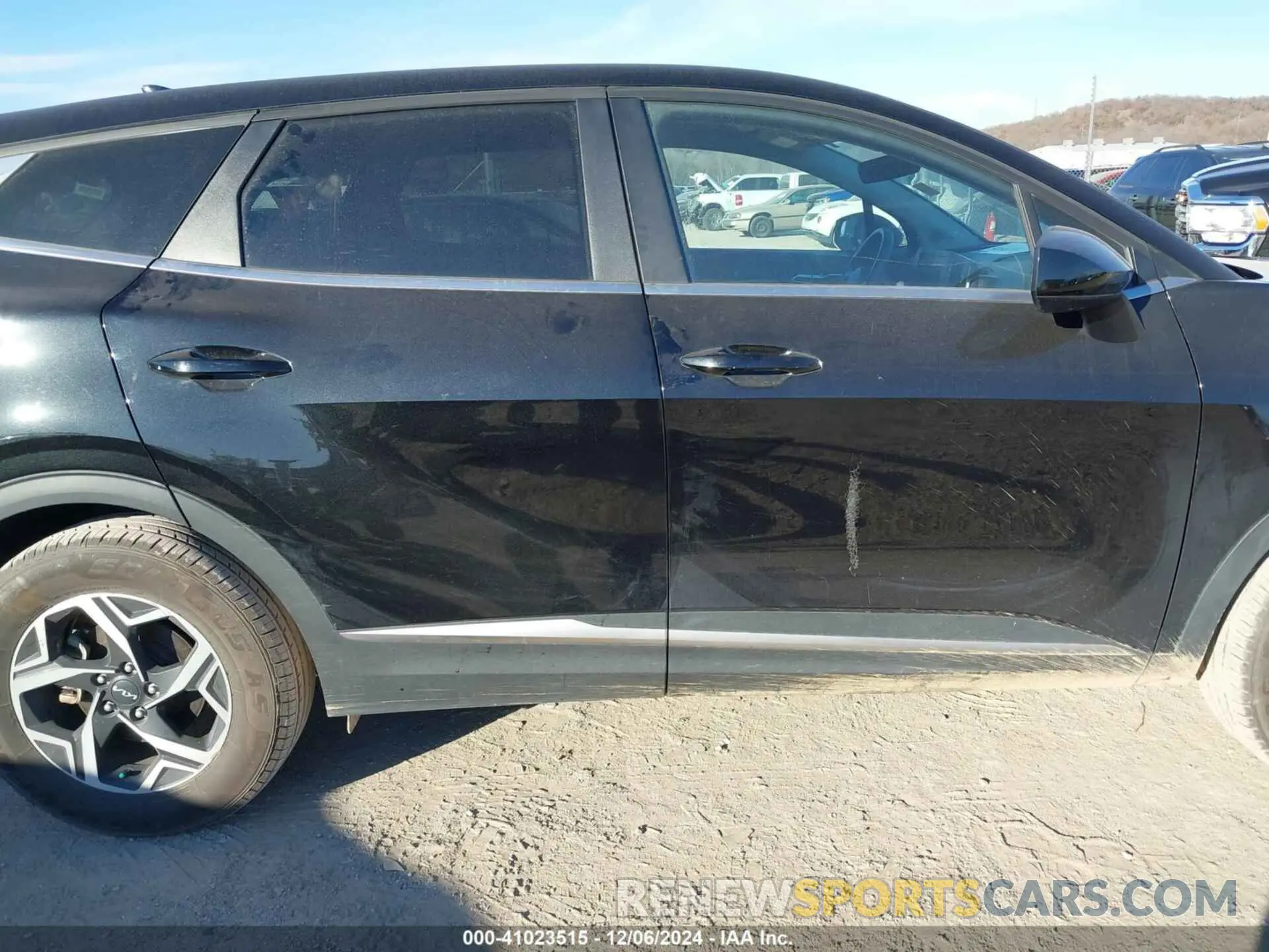 13 Photograph of a damaged car KNDPU3AF3P7034474 KIA SPORTAGE 2023