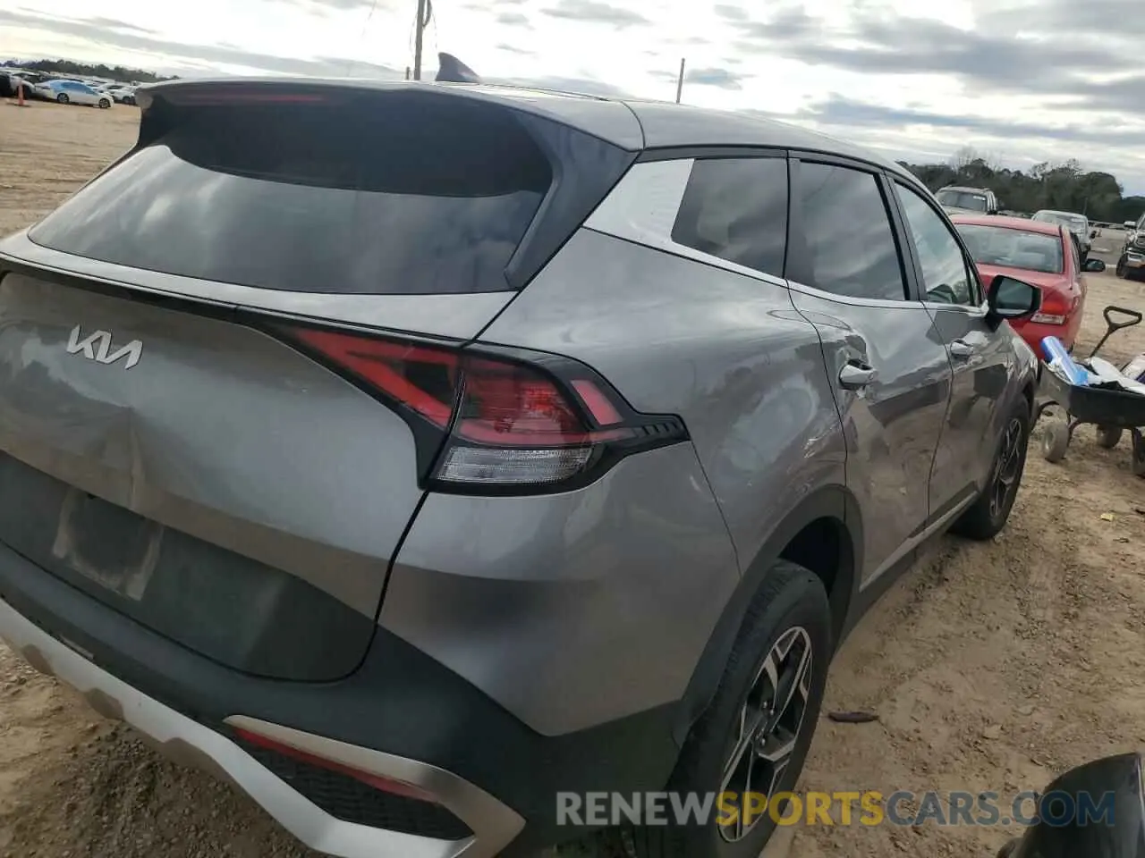 3 Photograph of a damaged car KNDPU3AF4P7134518 KIA SPORTAGE 2023