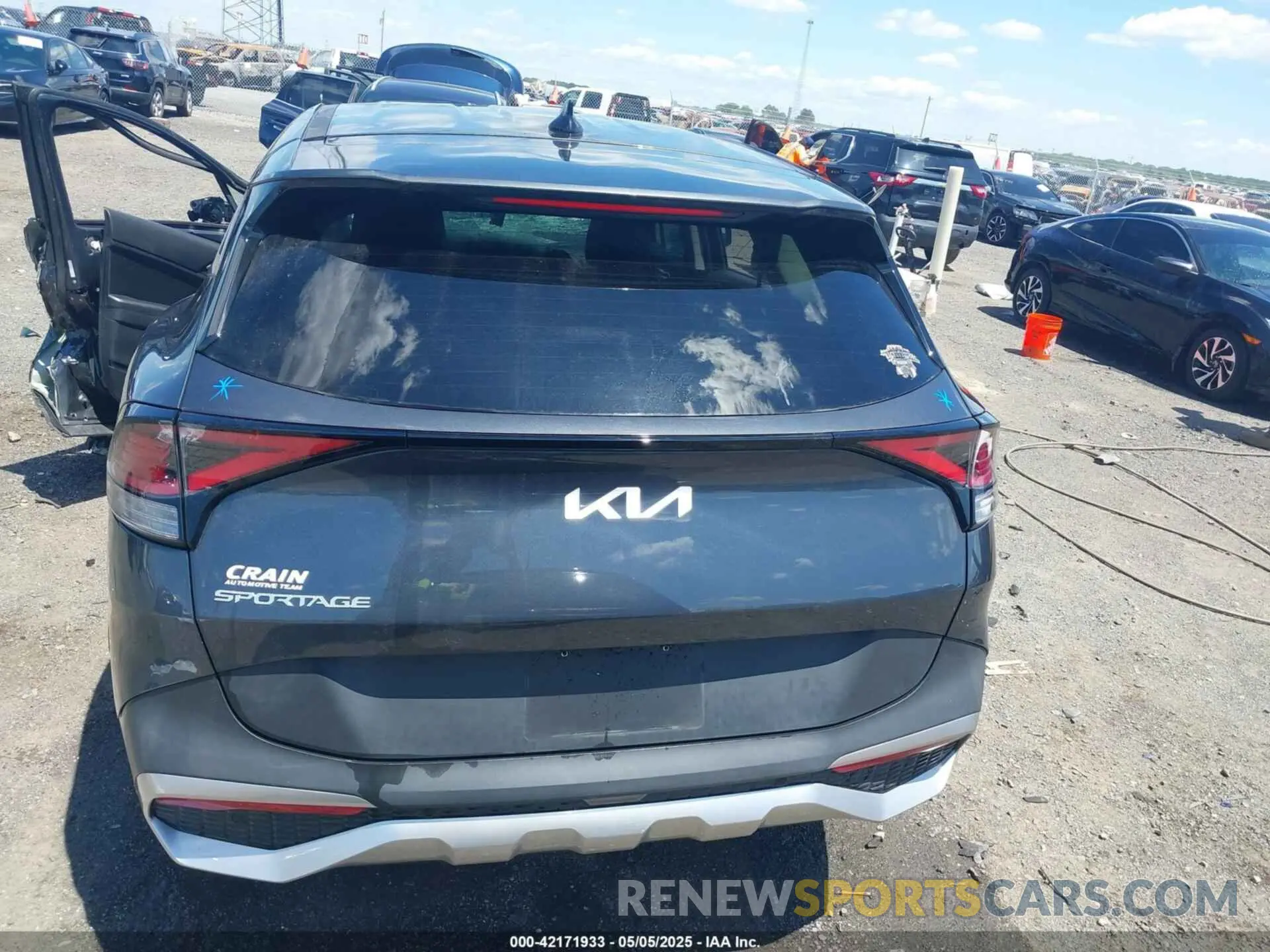 16 Photograph of a damaged car KNDPU3AF7P7066327 KIA SPORTAGE 2023