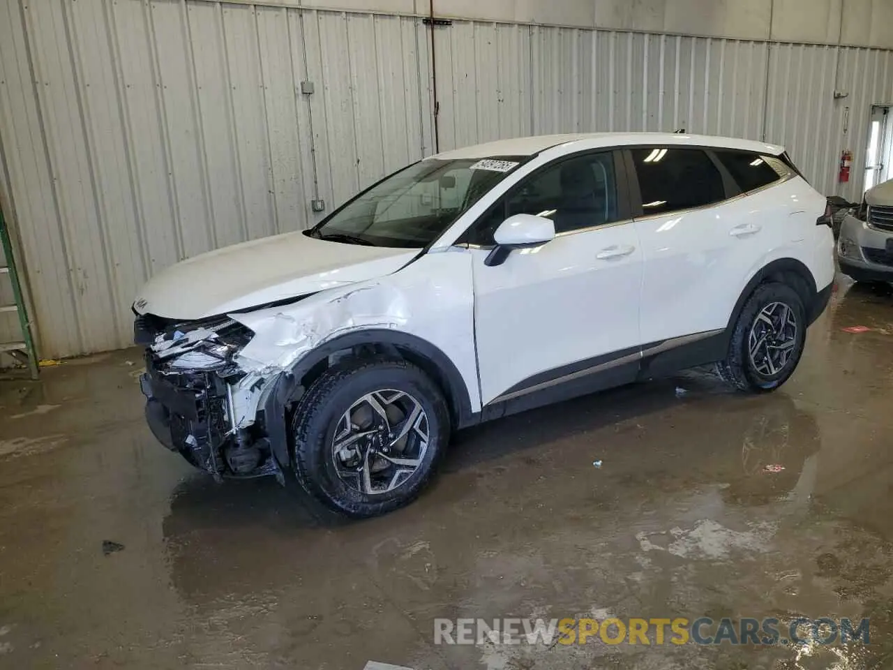 1 Photograph of a damaged car KNDPUCAF0P7082854 KIA SPORTAGE 2023