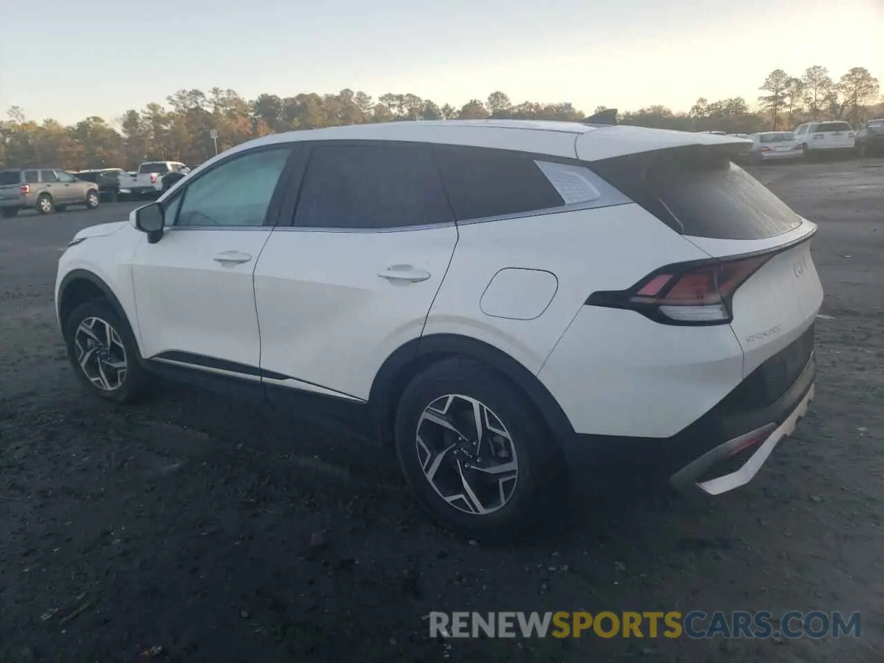 2 Фотография поврежденного автомобиля KNDPUCAF1P7086847 KIA SPORTAGE 2023