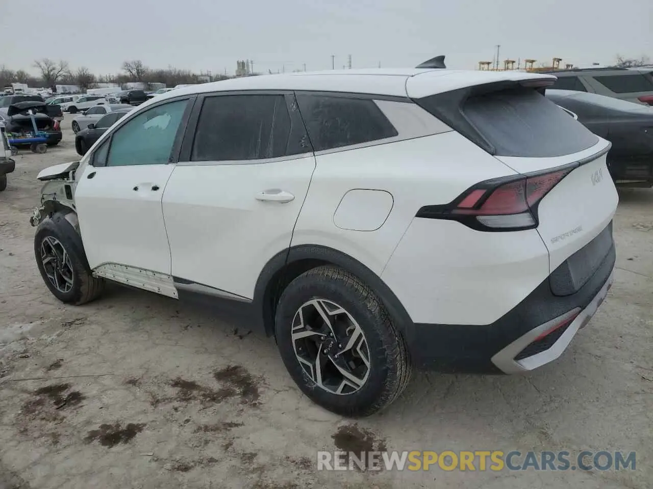 2 Photograph of a damaged car KNDPUCAFXP7037680 KIA SPORTAGE 2023
