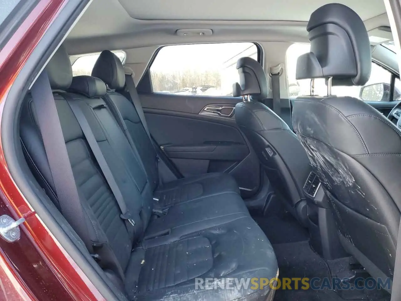 11 Фотография поврежденного автомобиля KNDPVCAF5P7194935 KIA SPORTAGE 2023