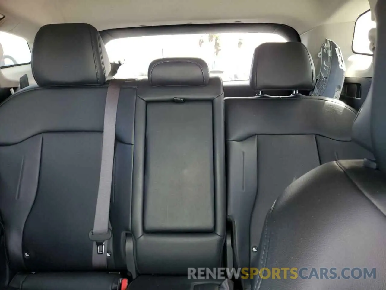 10 Фотография поврежденного автомобиля KNDPVCAG5P7020968 KIA SPORTAGE 2023