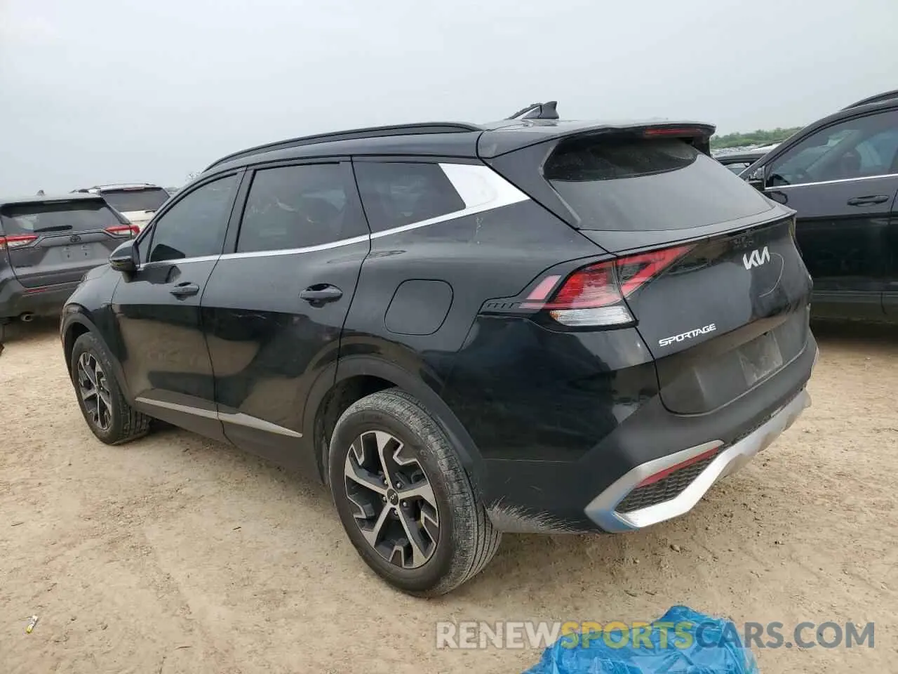 2 Фотография поврежденного автомобиля KNDPVCAG9P7015501 KIA SPORTAGE 2023