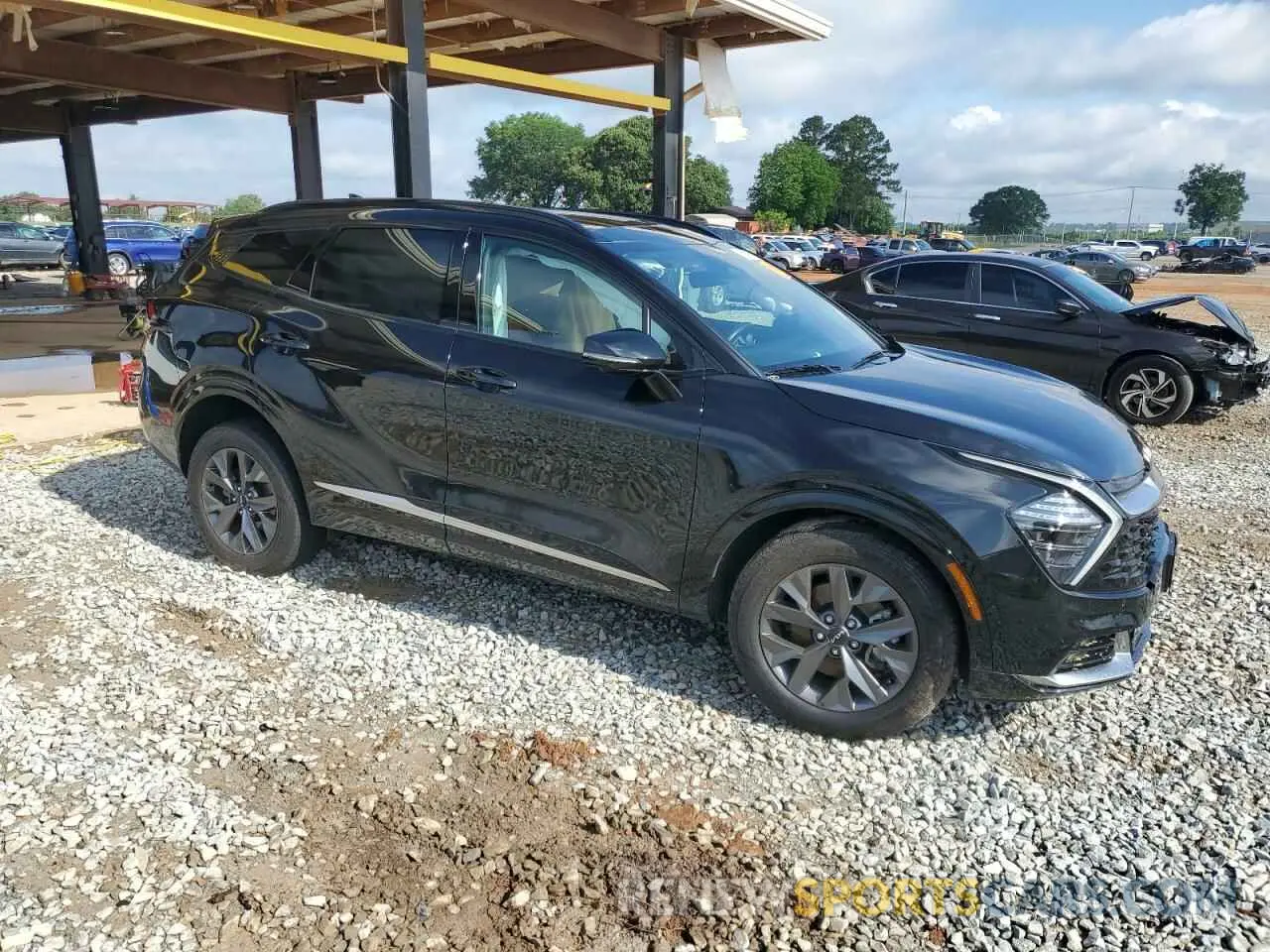 4 Photograph of a damaged car KNDPXCAG4P7037500 KIA SPORTAGE 2023