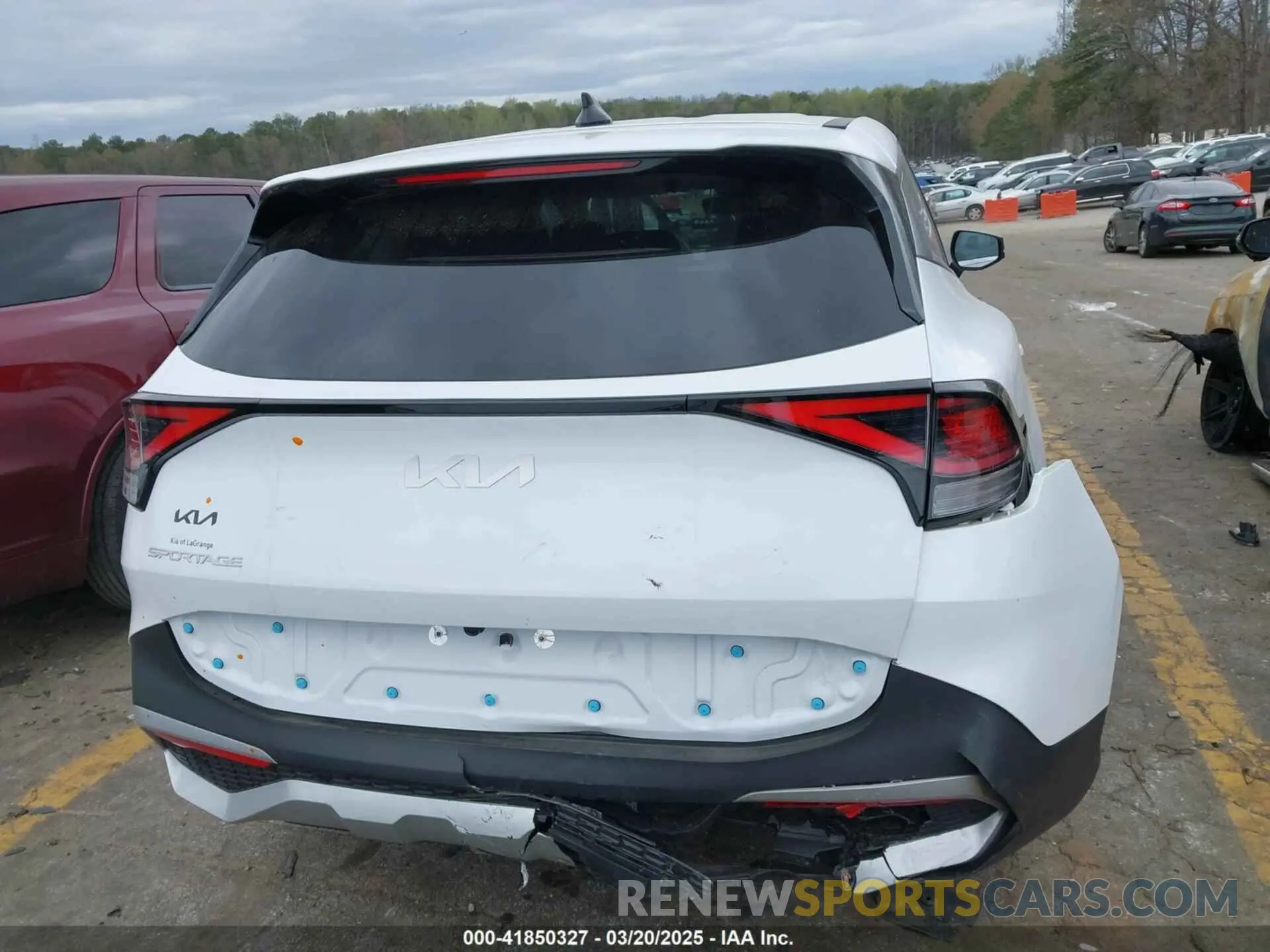 16 Photograph of a damaged car 5XYK33DF0RG232671 KIA SPORTAGE 2024