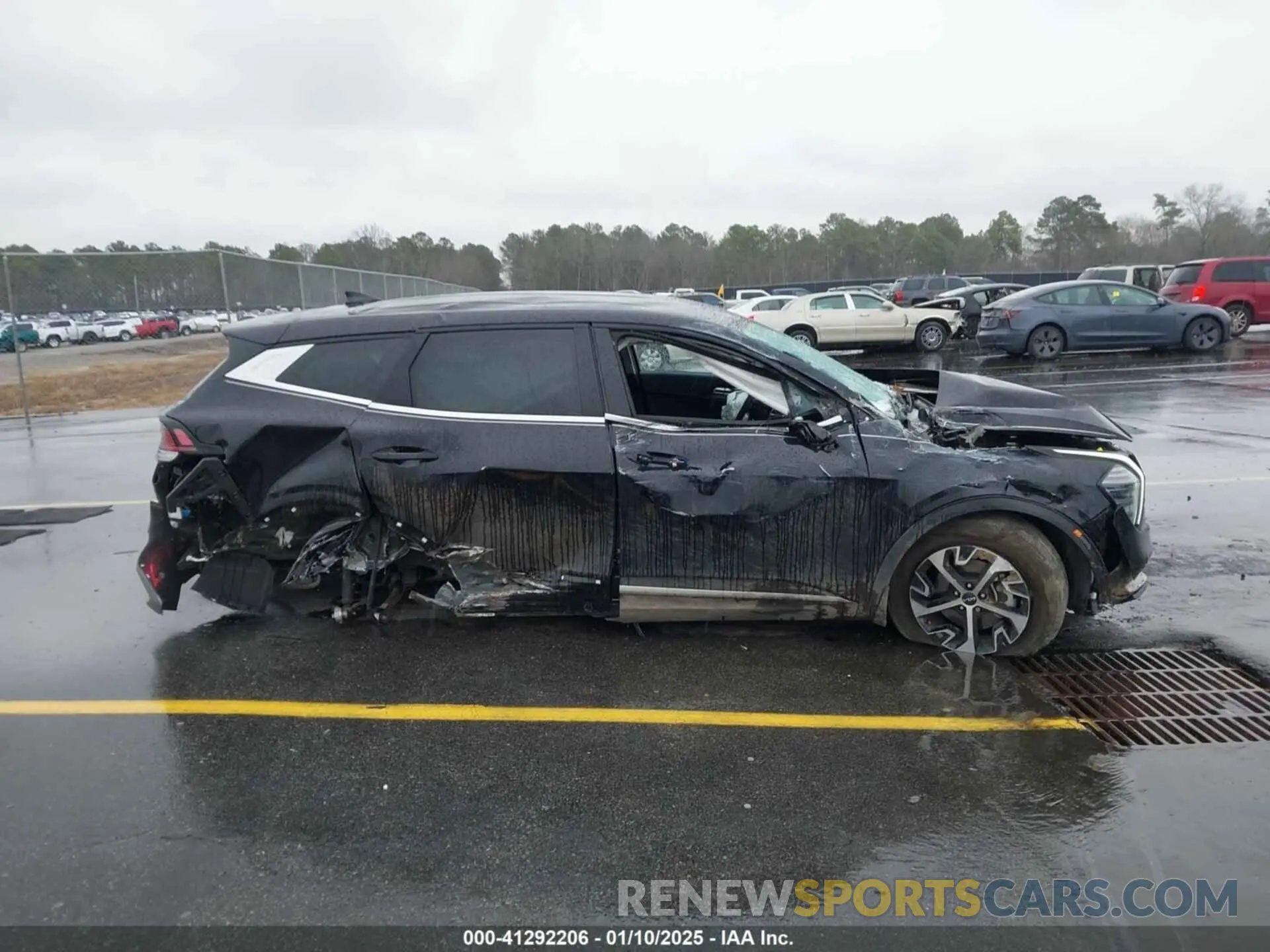 13 Photograph of a damaged car 5XYK33DF6RG150900 KIA SPORTAGE 2024