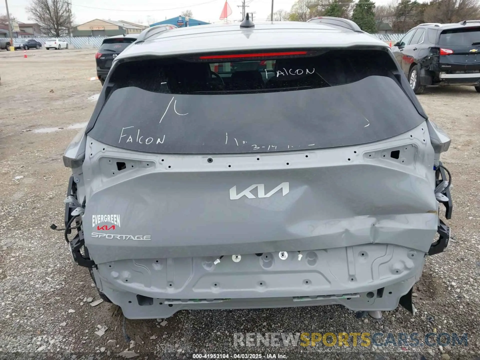 17 Photograph of a damaged car 5XYK53DF1RG185564 KIA SPORTAGE 2024
