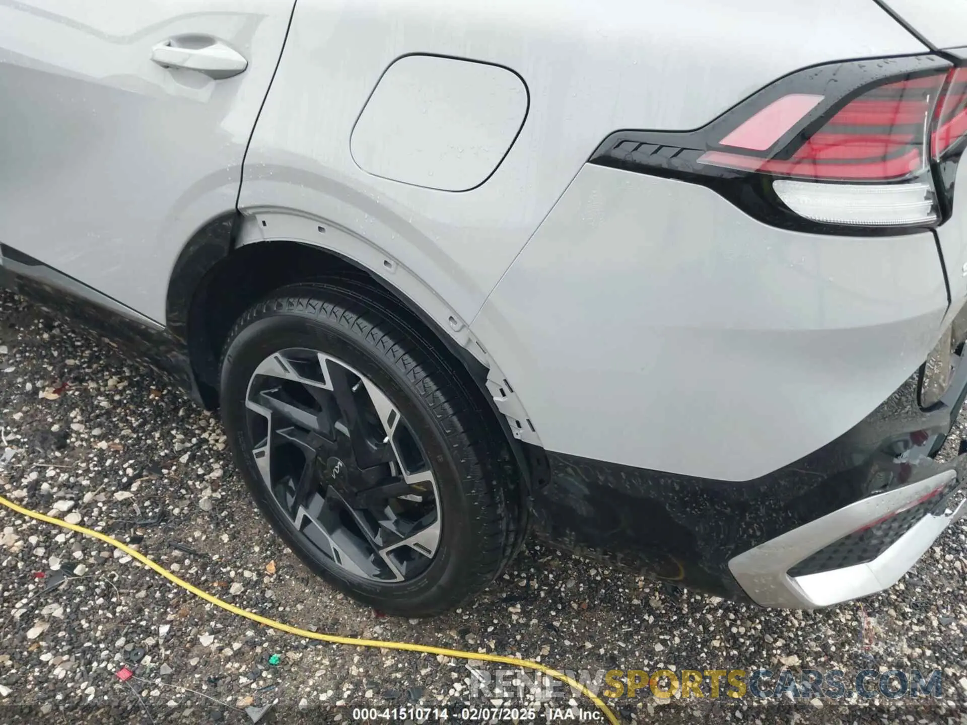 18 Photograph of a damaged car 5XYK53DF8RG203459 KIA SPORTAGE 2024