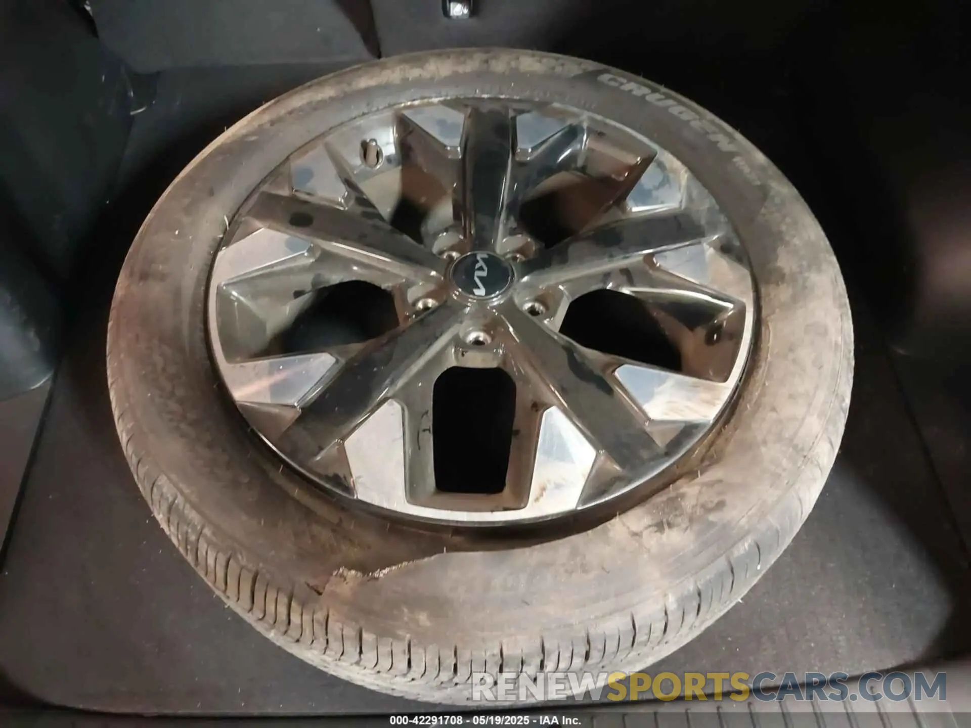 12 Photograph of a damaged car 5XYK6CDF5RG175343 KIA SPORTAGE 2024