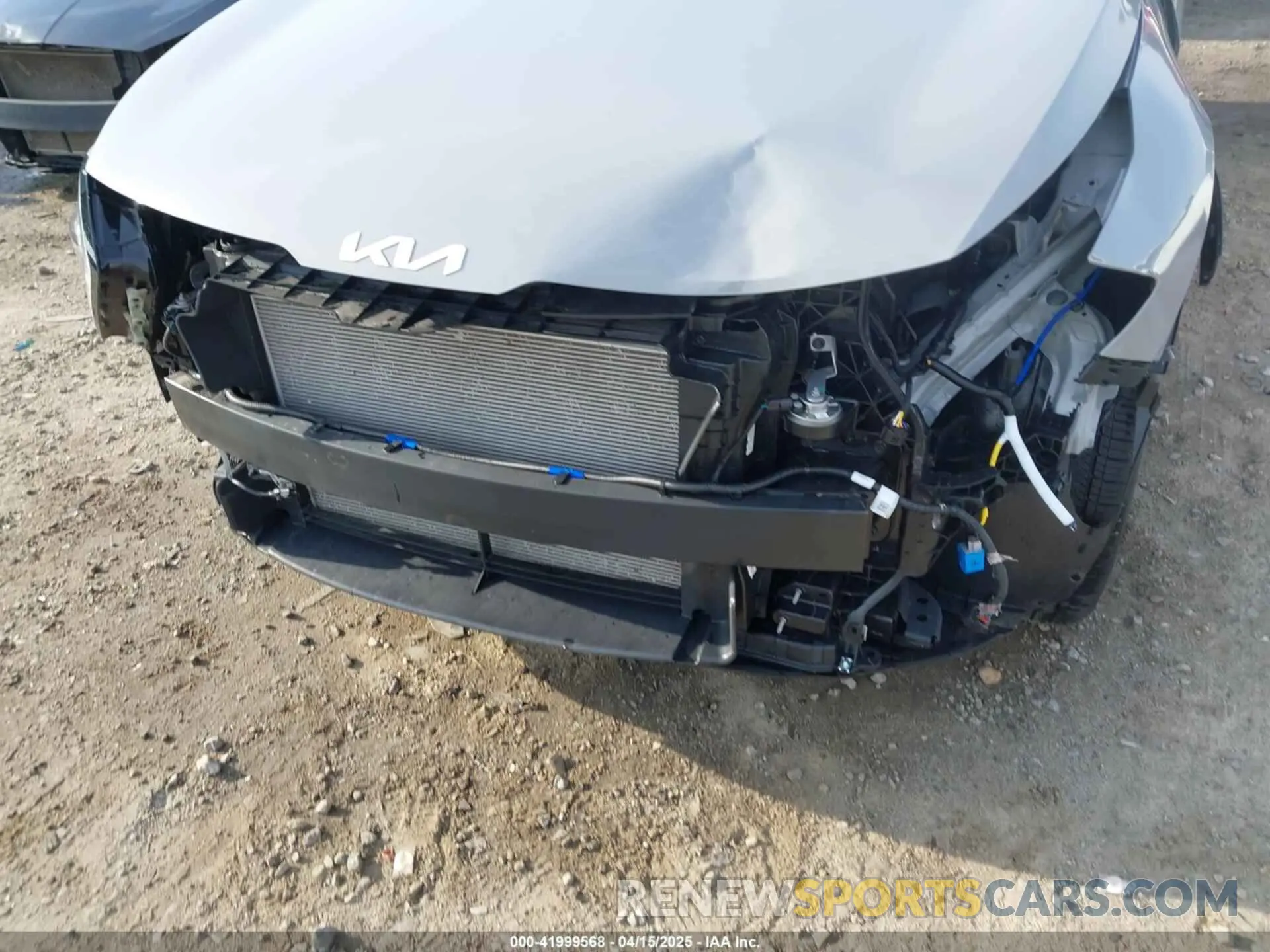 19 Photograph of a damaged car 5XYK6CDF5RG190666 KIA SPORTAGE 2024