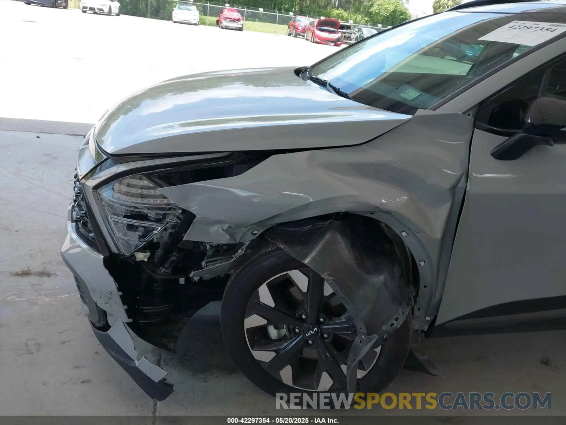 6 Photograph of a damaged car 5XYK6CDF6RG206325 KIA SPORTAGE 2024