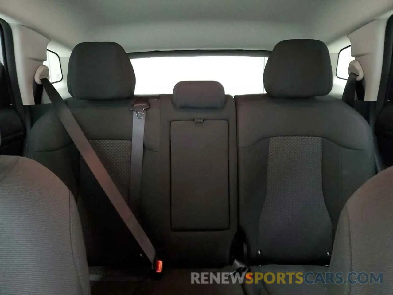 10 Photograph of a damaged car KNDPU3DF6R7280899 KIA SPORTAGE 2024