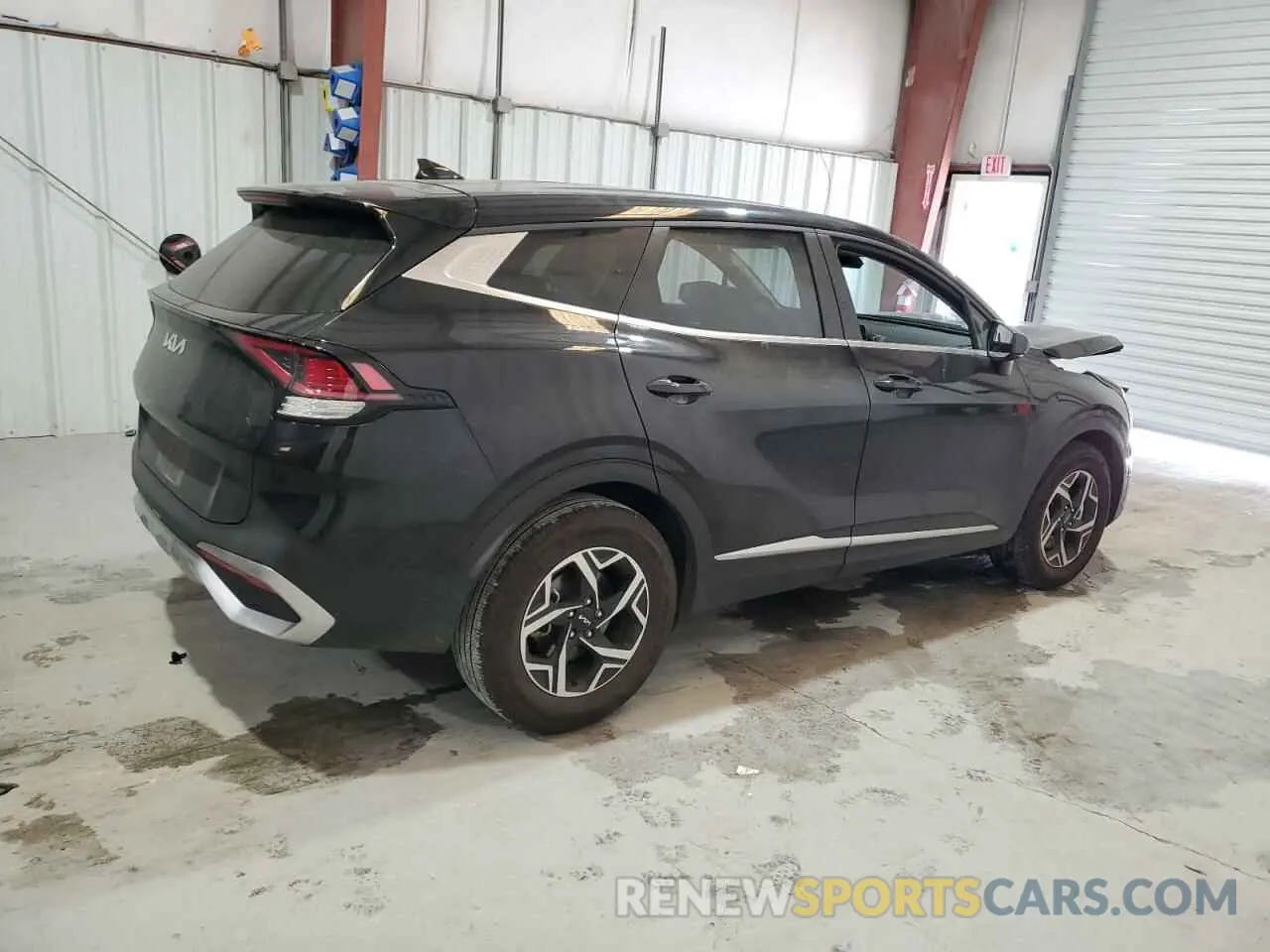3 Photograph of a damaged car KNDPU3DFXR7292392 KIA SPORTAGE 2024
