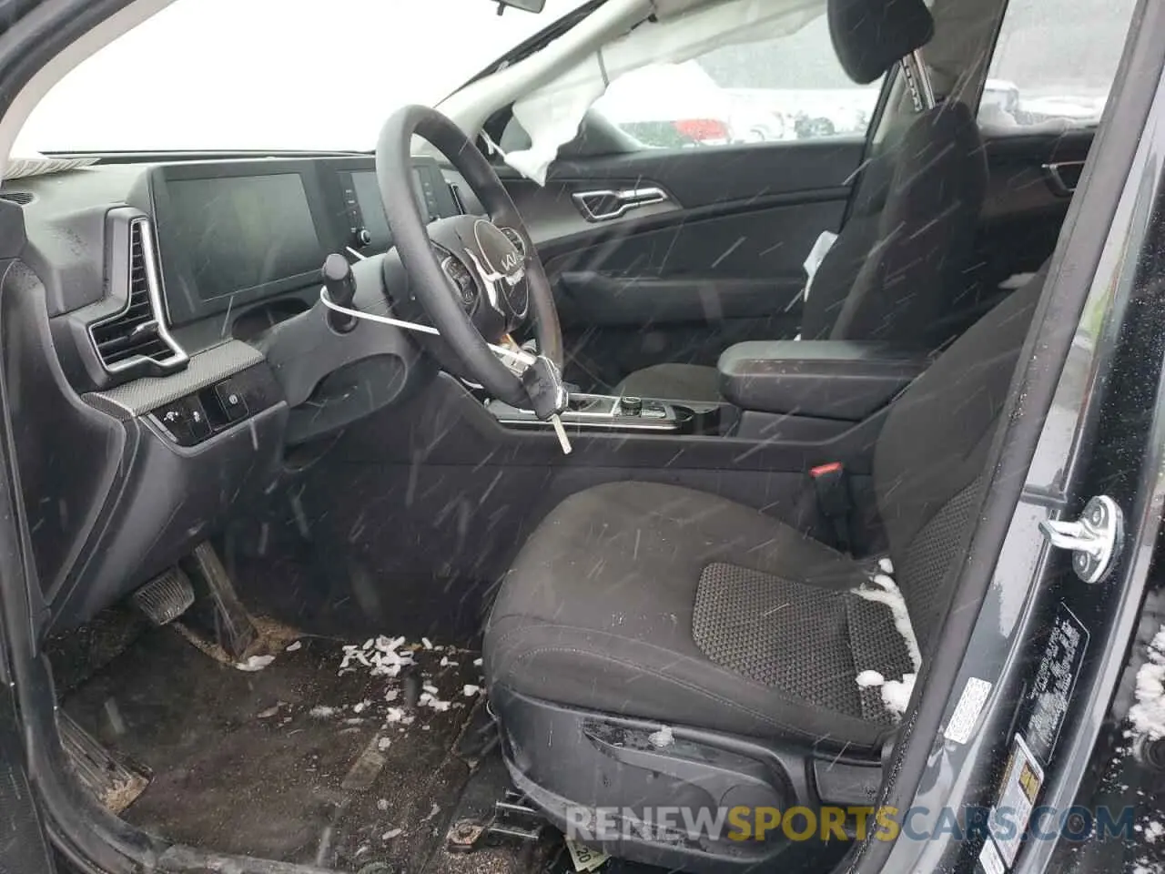 7 Фотография поврежденного автомобиля KNDPUCDF2R7243364 KIA SPORTAGE 2024