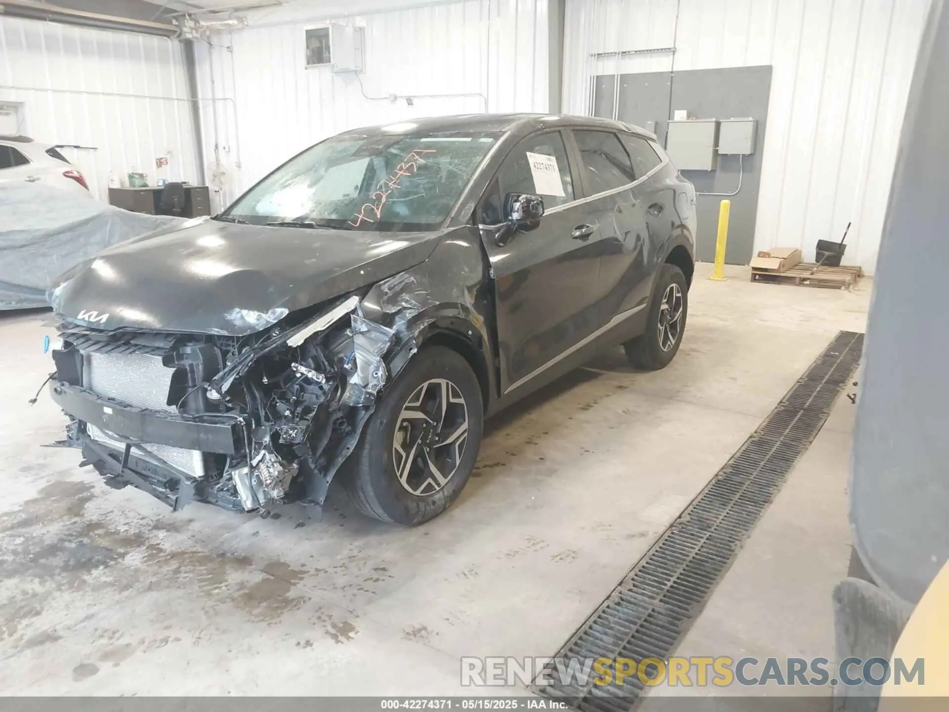2 Photograph of a damaged car KNDPUCDF4R7296180 KIA SPORTAGE 2024