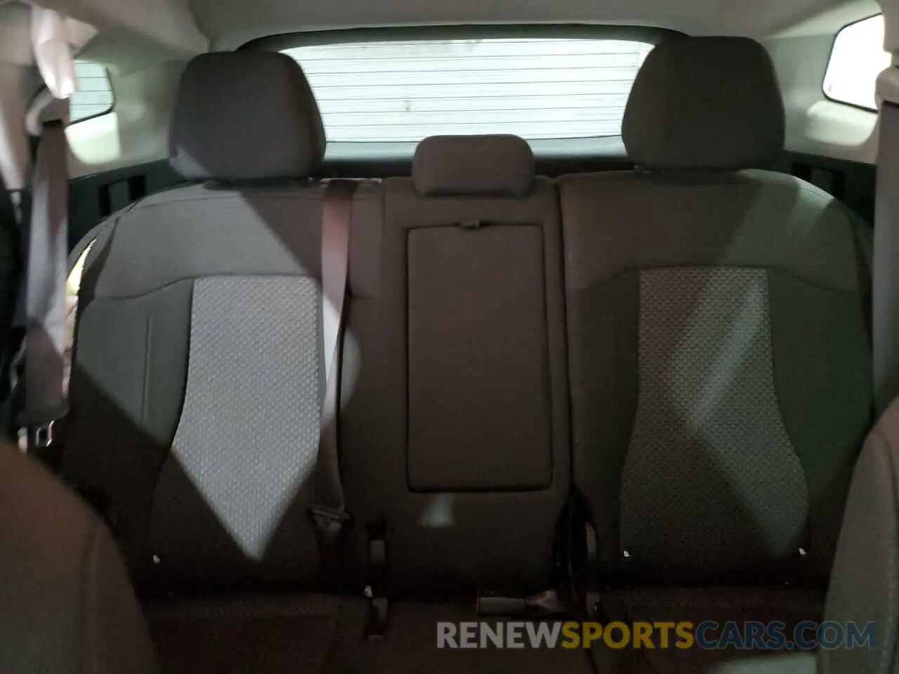 10 Photograph of a damaged car KNDPUCDF5R7306246 KIA SPORTAGE 2024