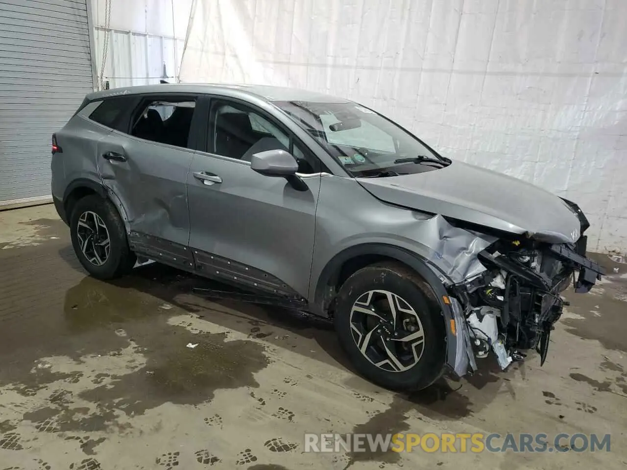 4 Photograph of a damaged car KNDPUCDF5R7306246 KIA SPORTAGE 2024