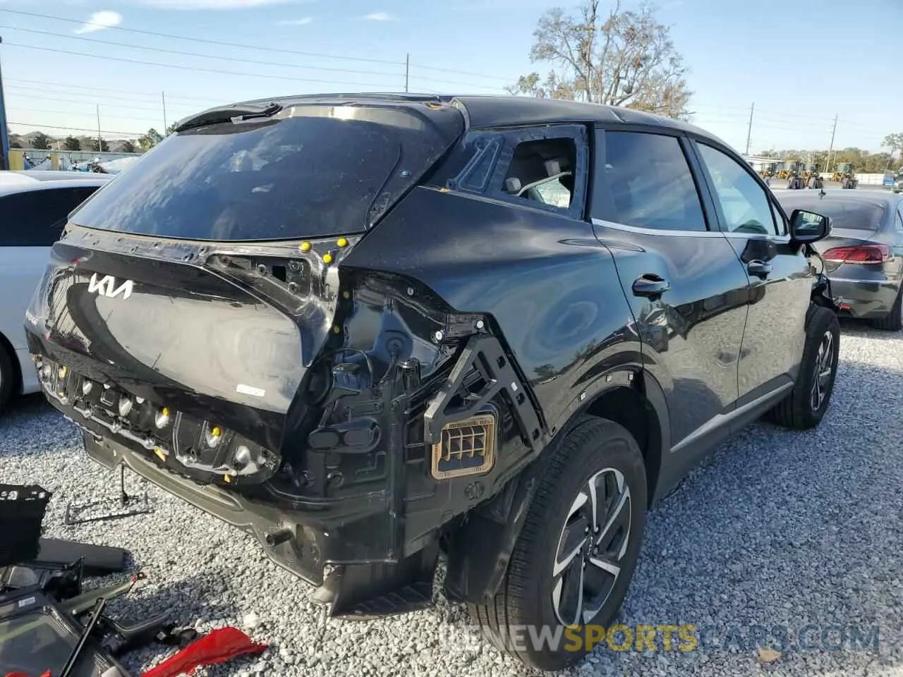 3 Photograph of a damaged car KNDPUCDG0R7125290 KIA SPORTAGE 2024