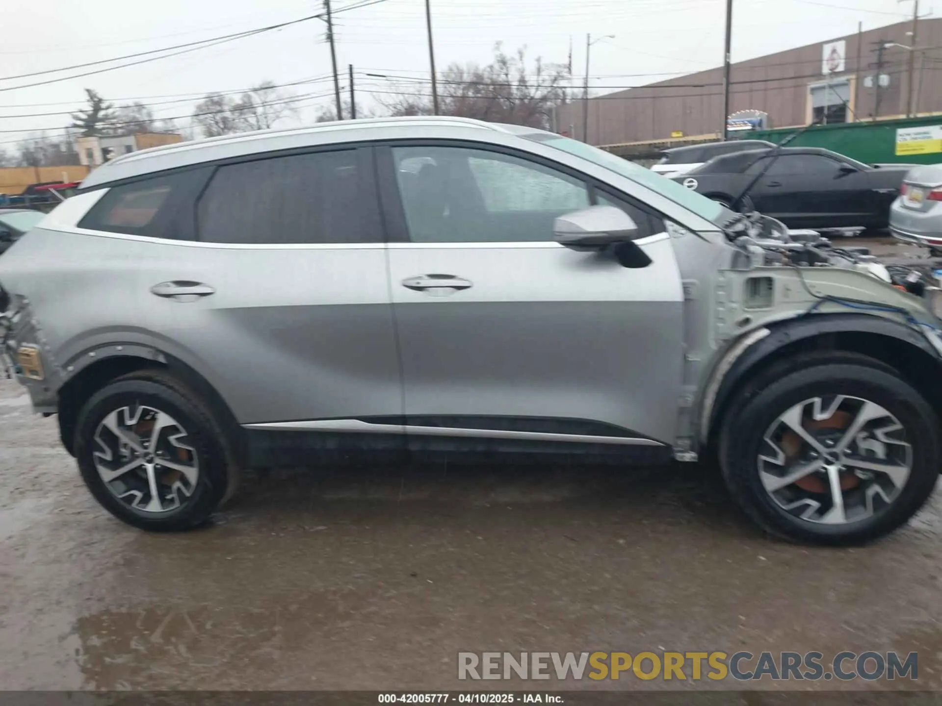 12 Photograph of a damaged car KNDPVCDF8R7268086 KIA SPORTAGE 2024