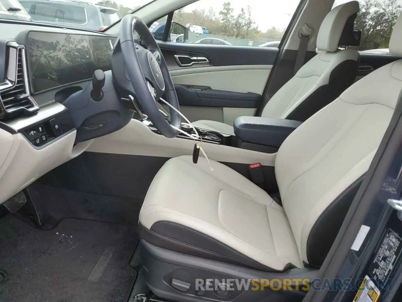 7 Photograph of a damaged car KNDPVCDG6R7160400 KIA SPORTAGE 2024
