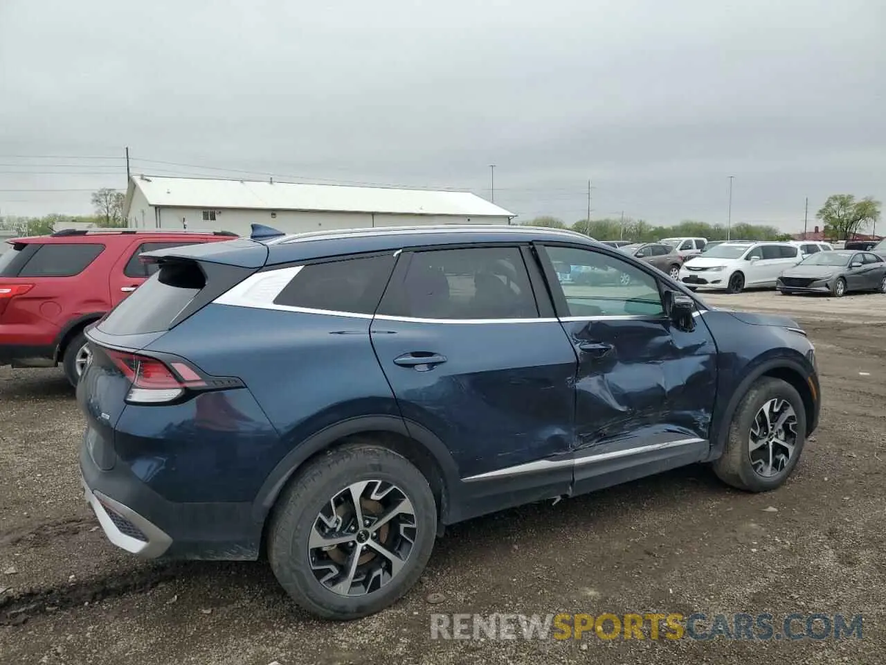 3 Photograph of a damaged car KNDPVCDG7R7156047 KIA SPORTAGE 2024