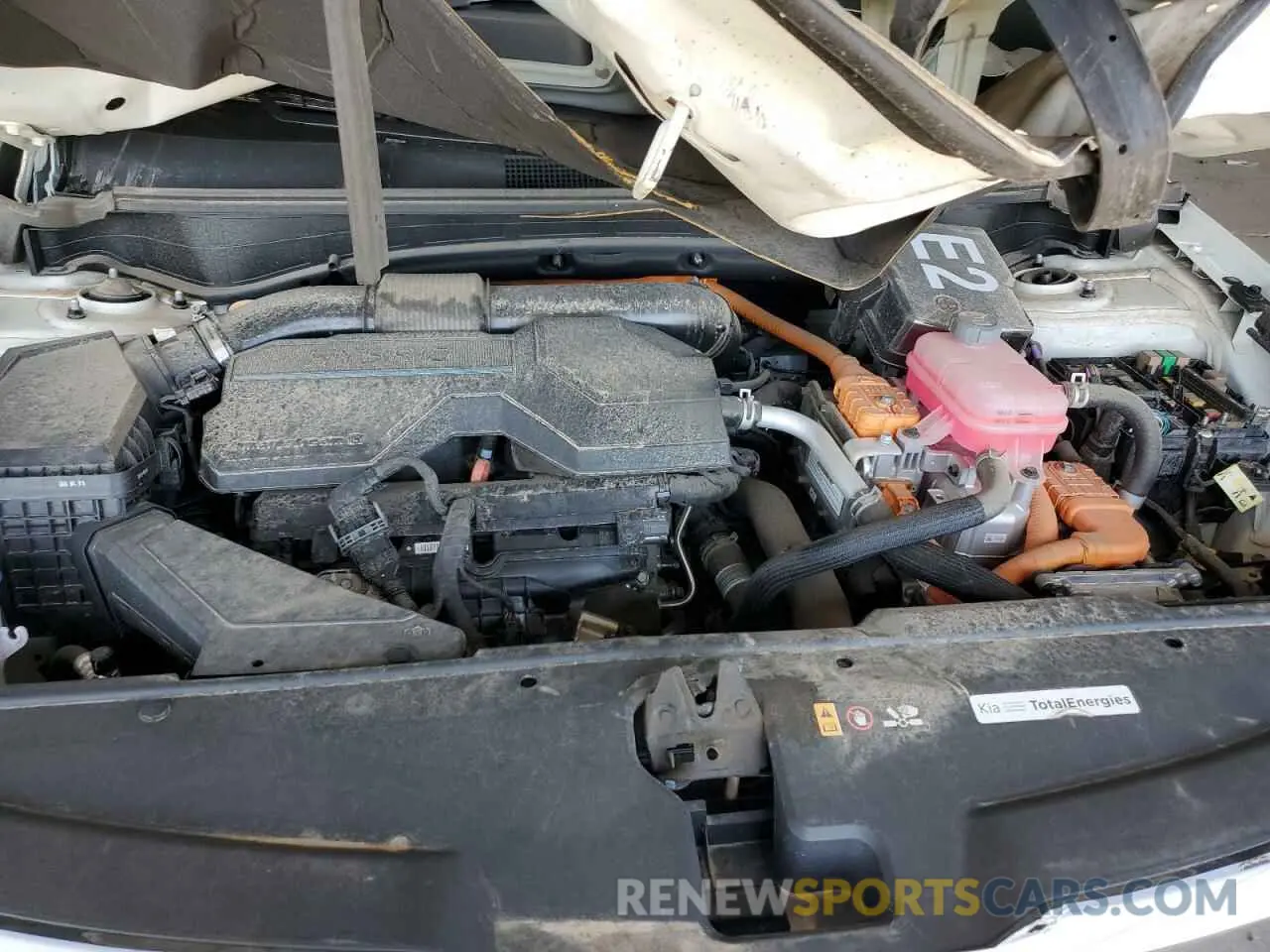 12 Photograph of a damaged car KNDPXCDGXR7160037 KIA SPORTAGE 2024