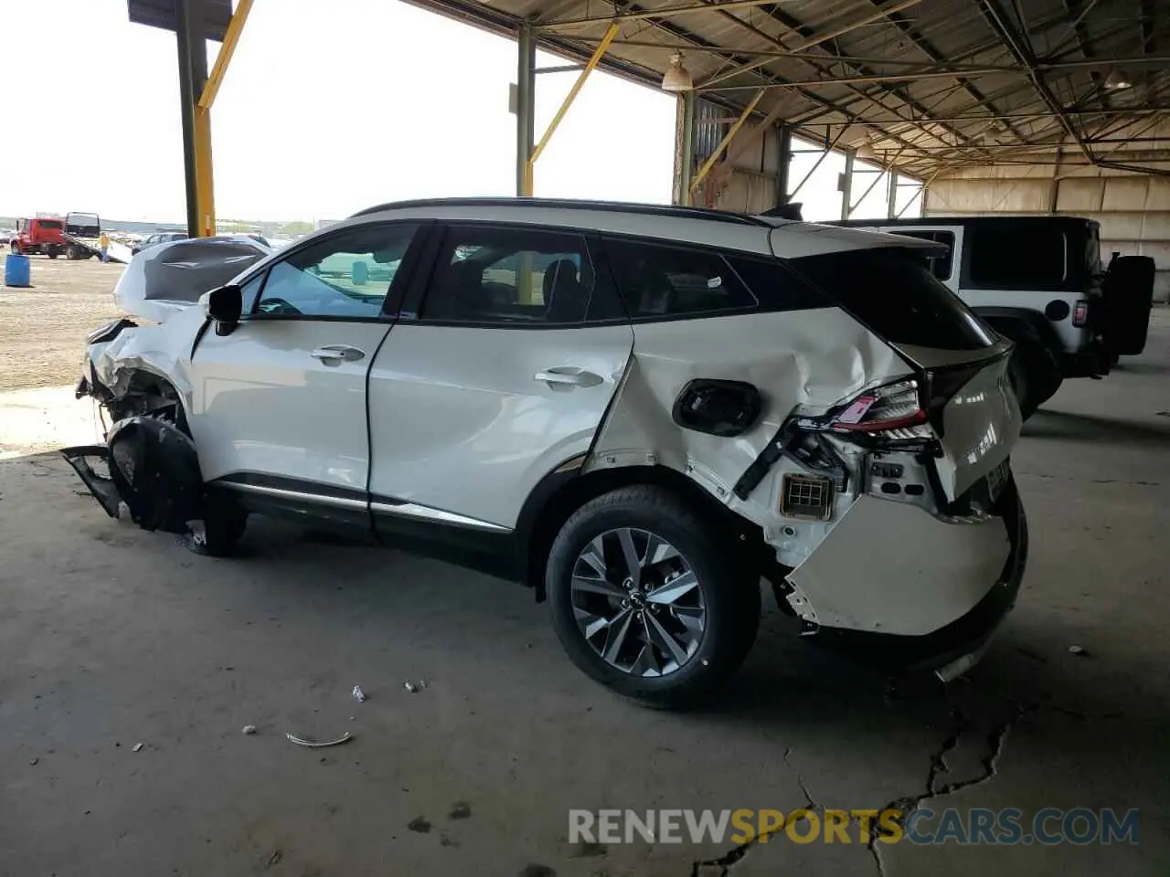 2 Photograph of a damaged car KNDPXCDGXR7160037 KIA SPORTAGE 2024