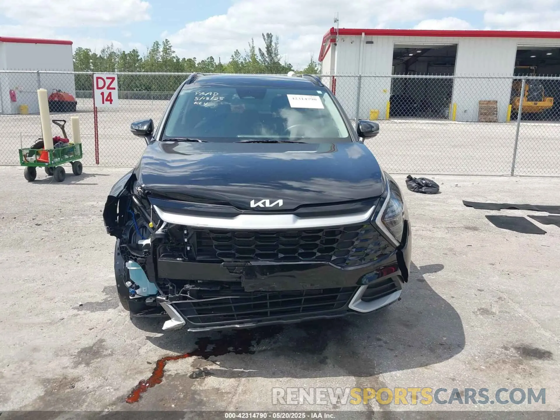 12 Photograph of a damaged car 5XYK33DF4SG319012 KIA SPORTAGE 2025