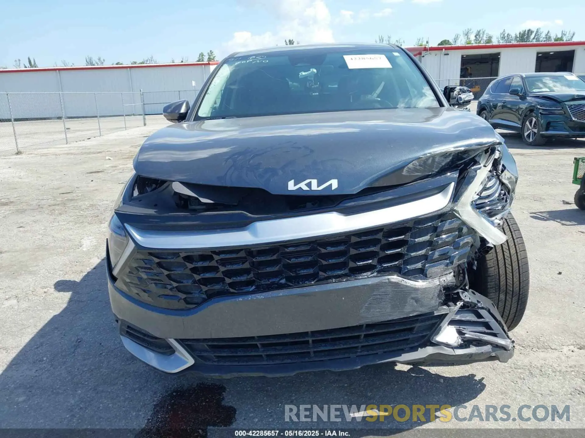 12 Photograph of a damaged car 5XYK33DF6SG238318 KIA SPORTAGE 2025
