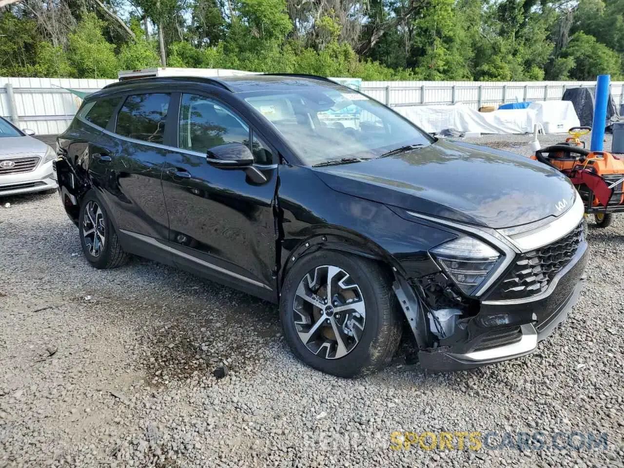 4 Photograph of a damaged car 5XYK33DF9SG280756 KIA SPORTAGE 2025