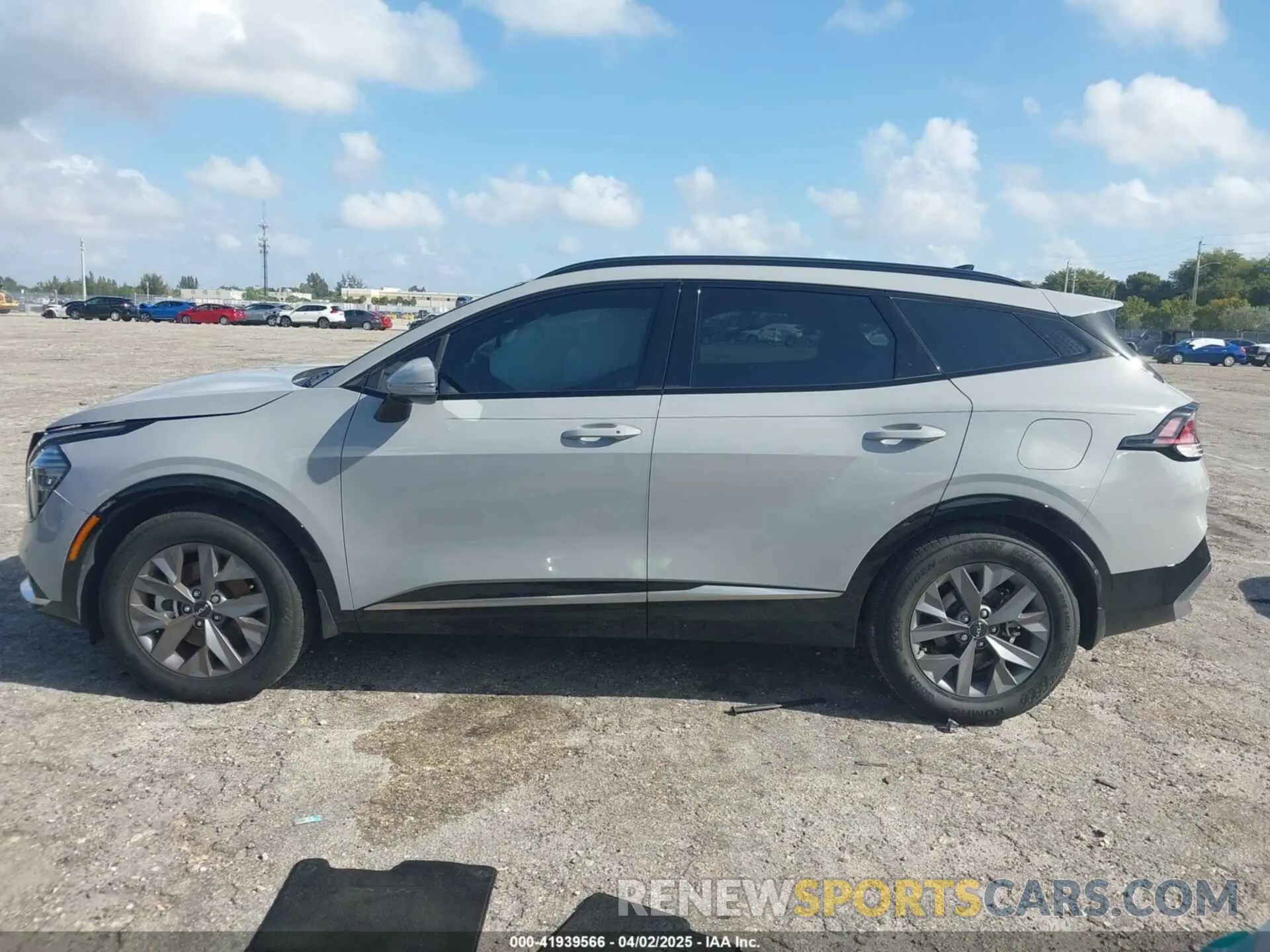 15 Photograph of a damaged car 5XYK43DF6SG276824 KIA SPORTAGE 2025