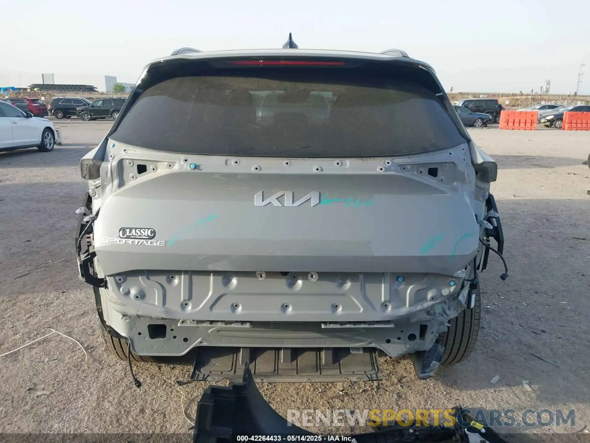 17 Photograph of a damaged car 5XYK53DF4SG237100 KIA SPORTAGE 2025