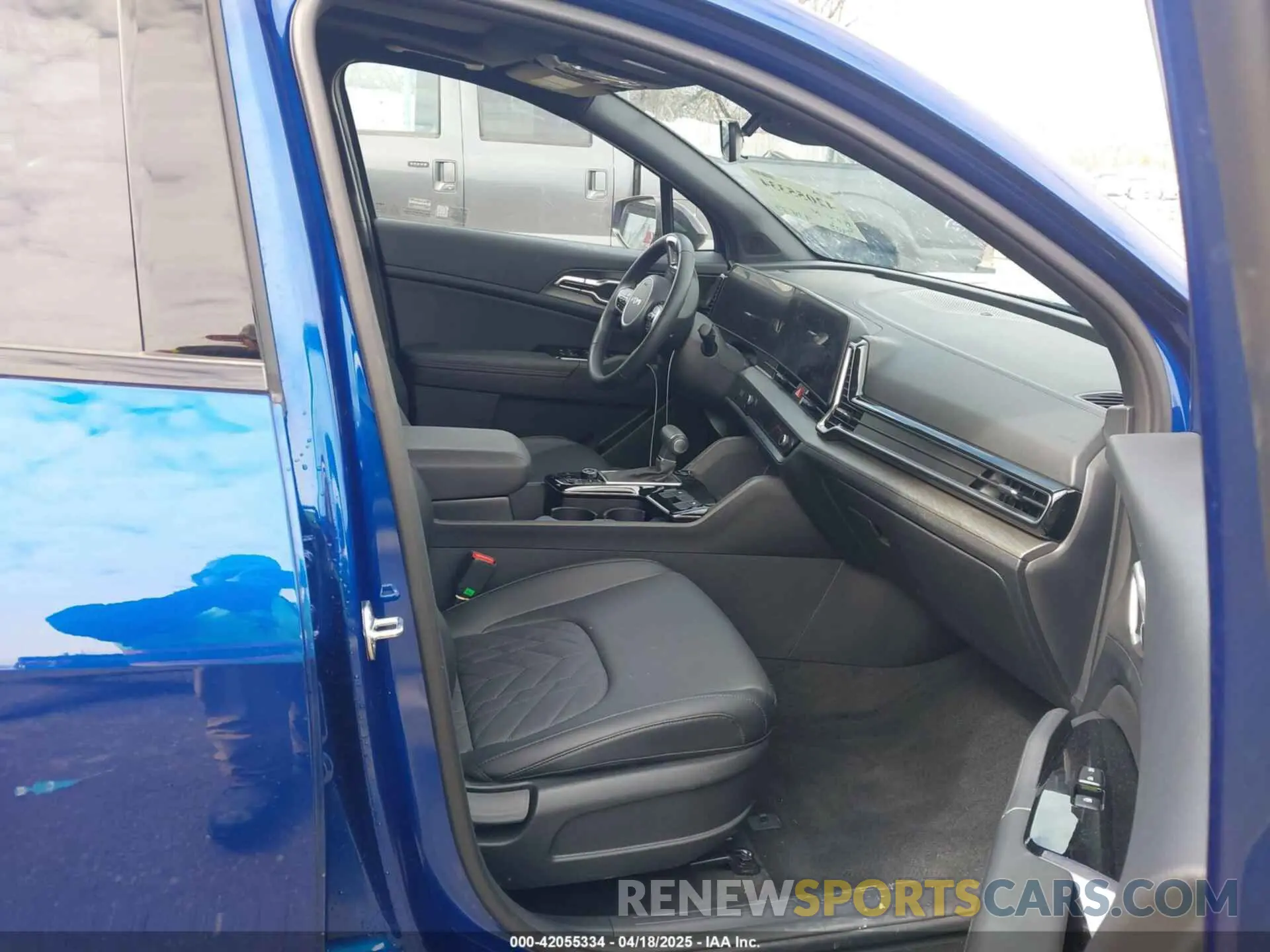 5 Photograph of a damaged car 5XYK6CDF6SG252243 KIA SPORTAGE 2025