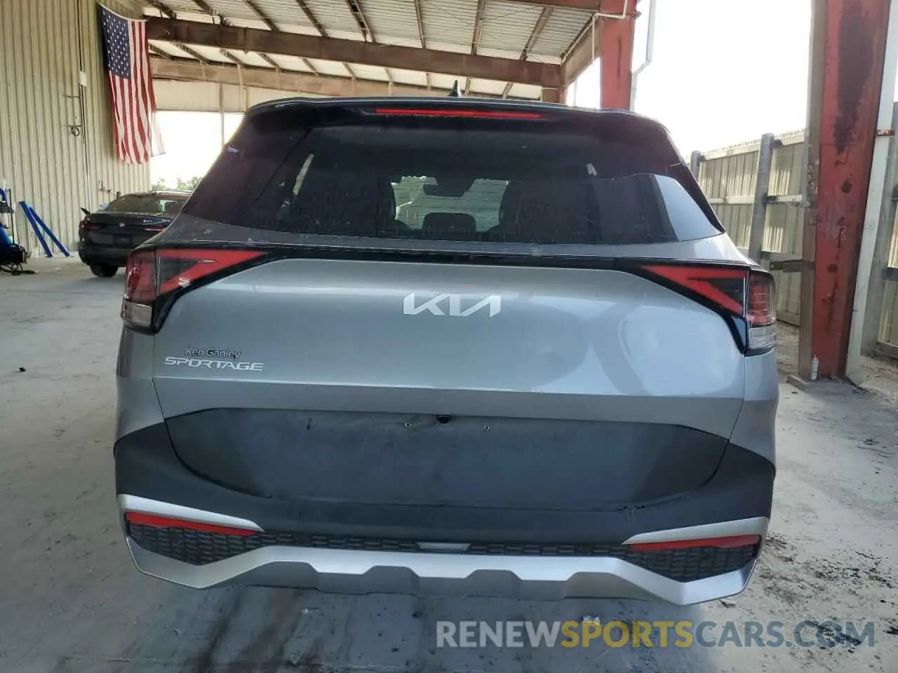 6 Photograph of a damaged car KNDPV3DF8S7332455 KIA SPORTAGE 2025