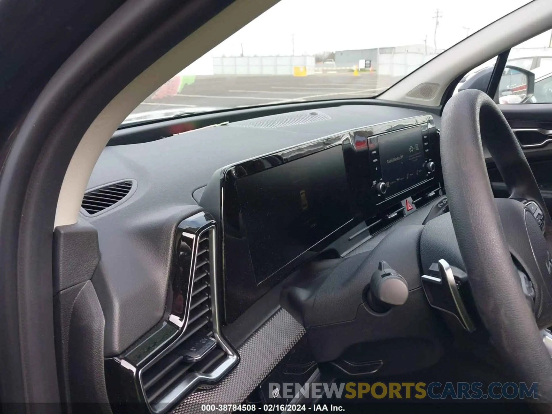 19 Фотография поврежденного автомобиля KNDPUCAG1P7113974 KIA SPORTAGE HYBRID 2023
