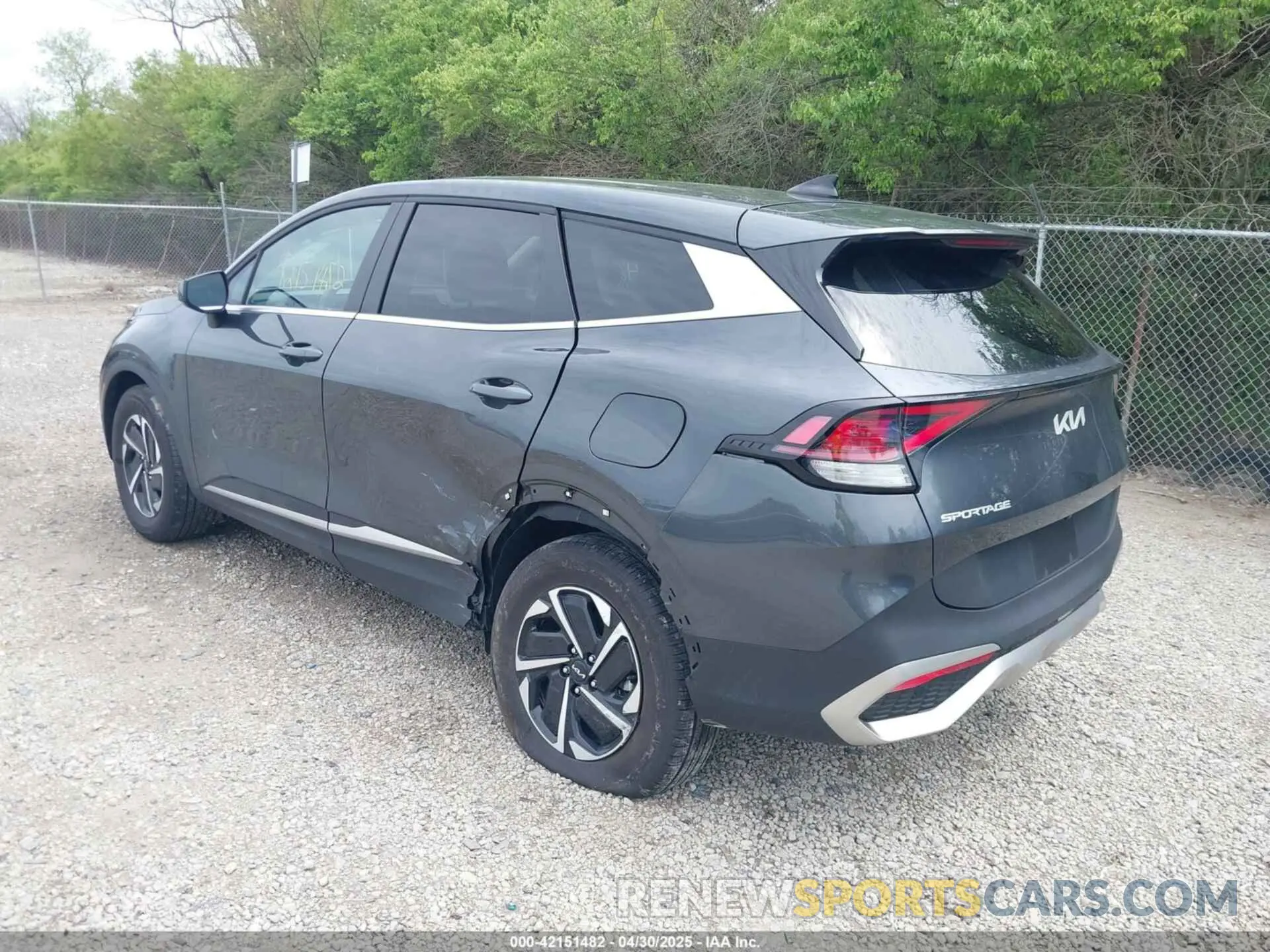 3 Photograph of a damaged car KNDPUCAG8P7098311 KIA SPORTAGE HYBRID 2023