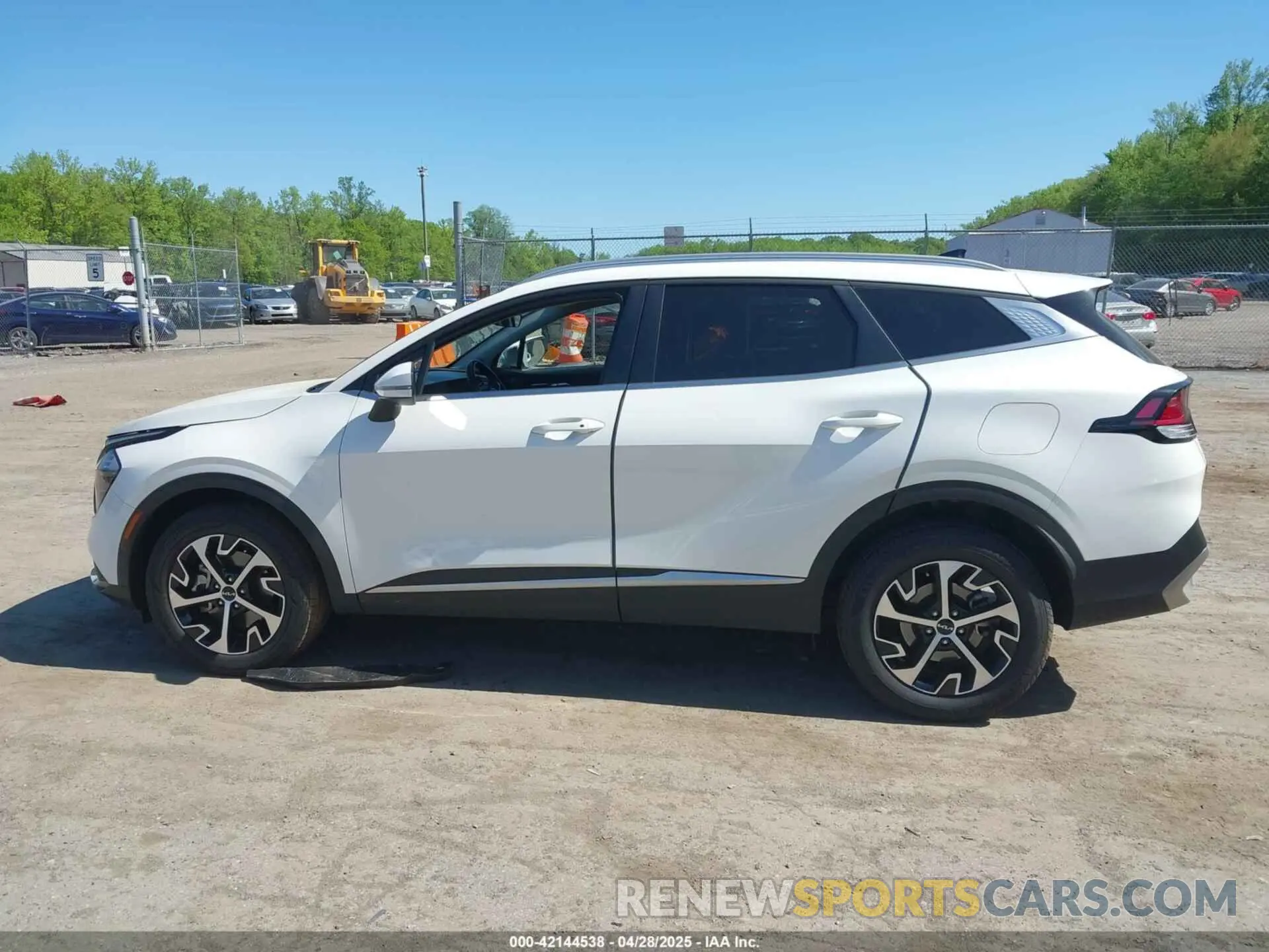 14 Фотография поврежденного автомобиля KNDPVCAG1P7072520 KIA SPORTAGE HYBRID 2023