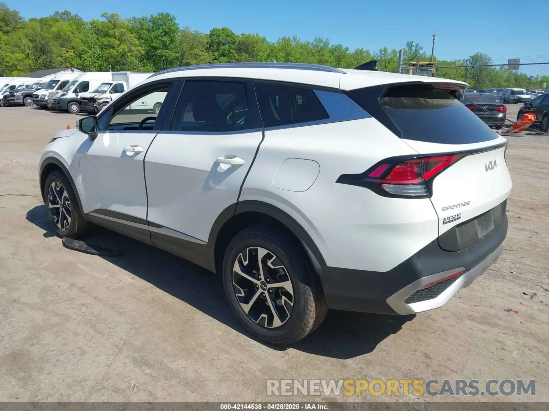 3 Фотография поврежденного автомобиля KNDPVCAG1P7072520 KIA SPORTAGE HYBRID 2023