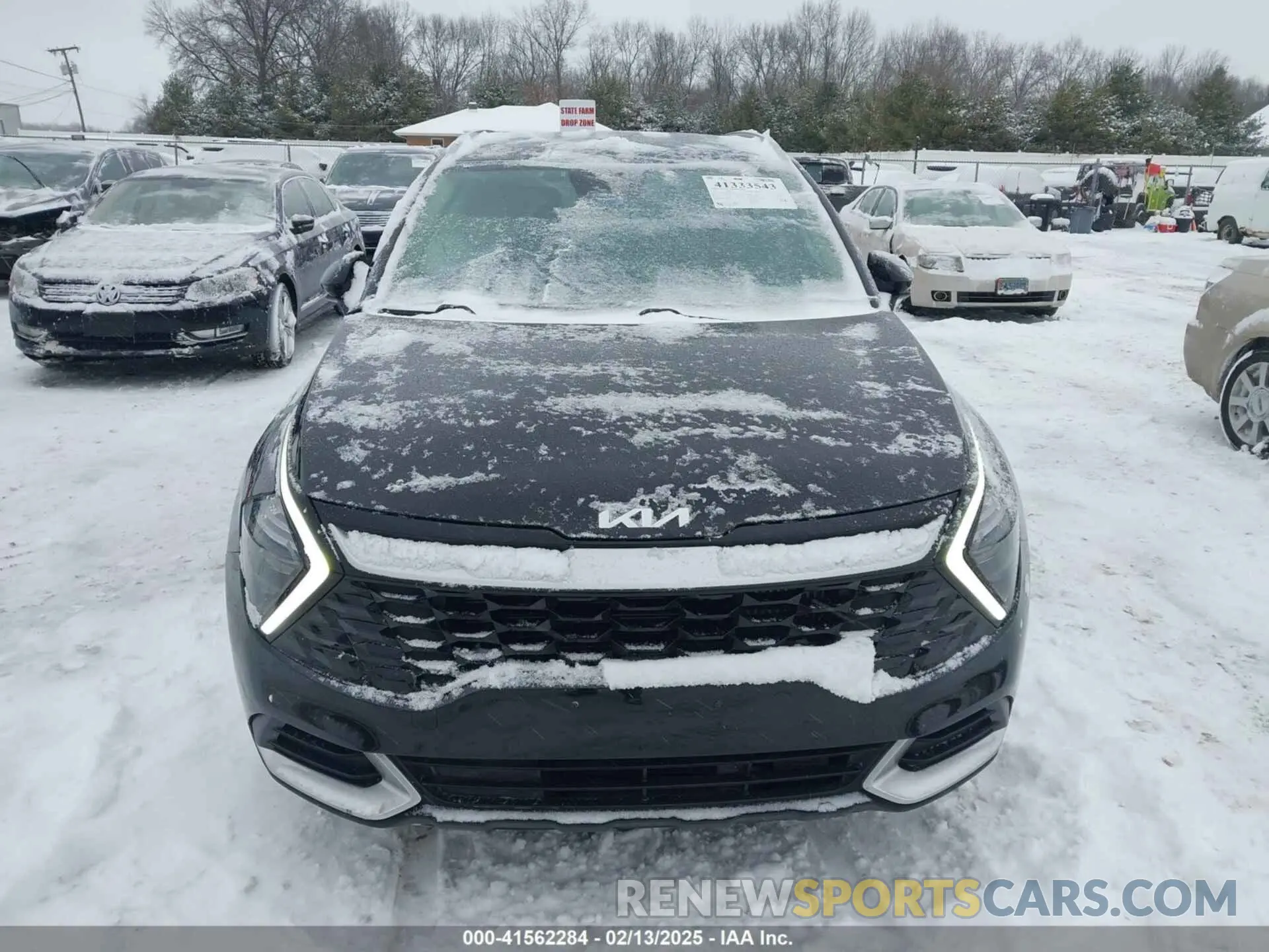 12 Фотография поврежденного автомобиля KNDPVCAG1P7101093 KIA SPORTAGE HYBRID 2023
