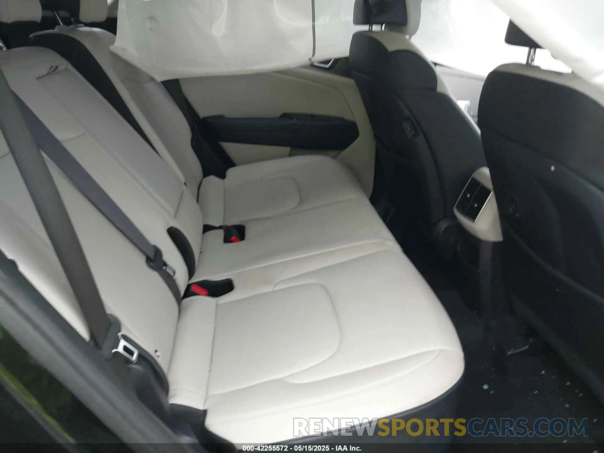 8 Photograph of a damaged car KNDPVCAG2P7110563 KIA SPORTAGE HYBRID 2023