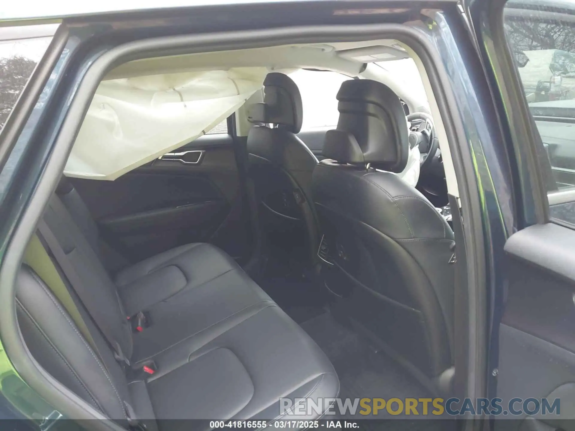 8 Фотография поврежденного автомобиля KNDPVCAG3P7057632 KIA SPORTAGE HYBRID 2023