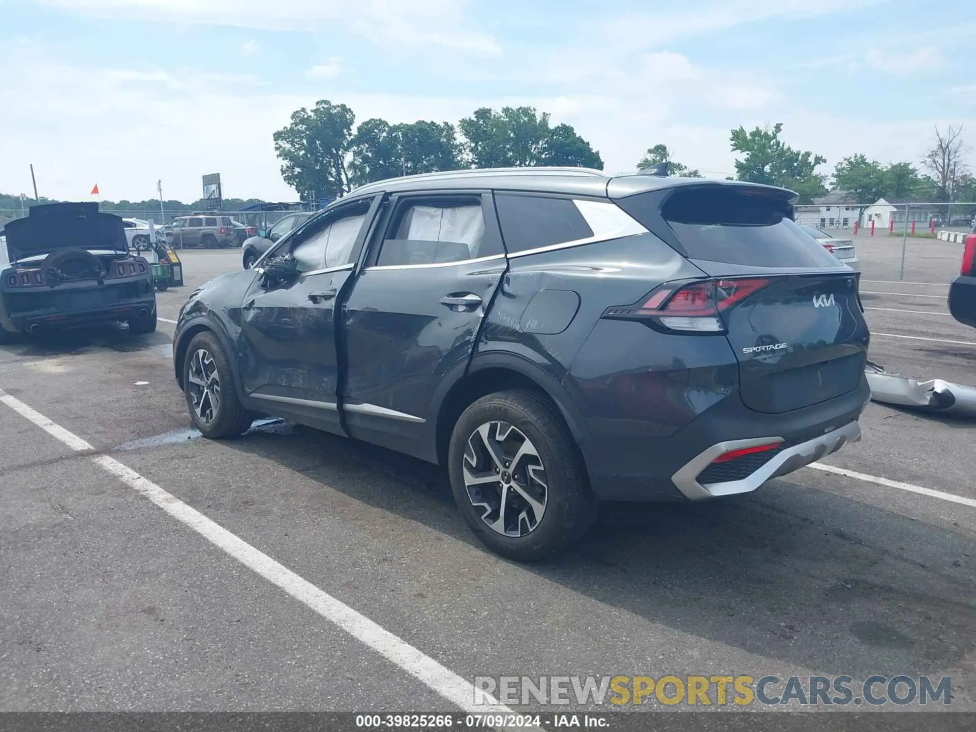 3 Фотография поврежденного автомобиля KNDPVCAG5P7018914 KIA SPORTAGE HYBRID 2023