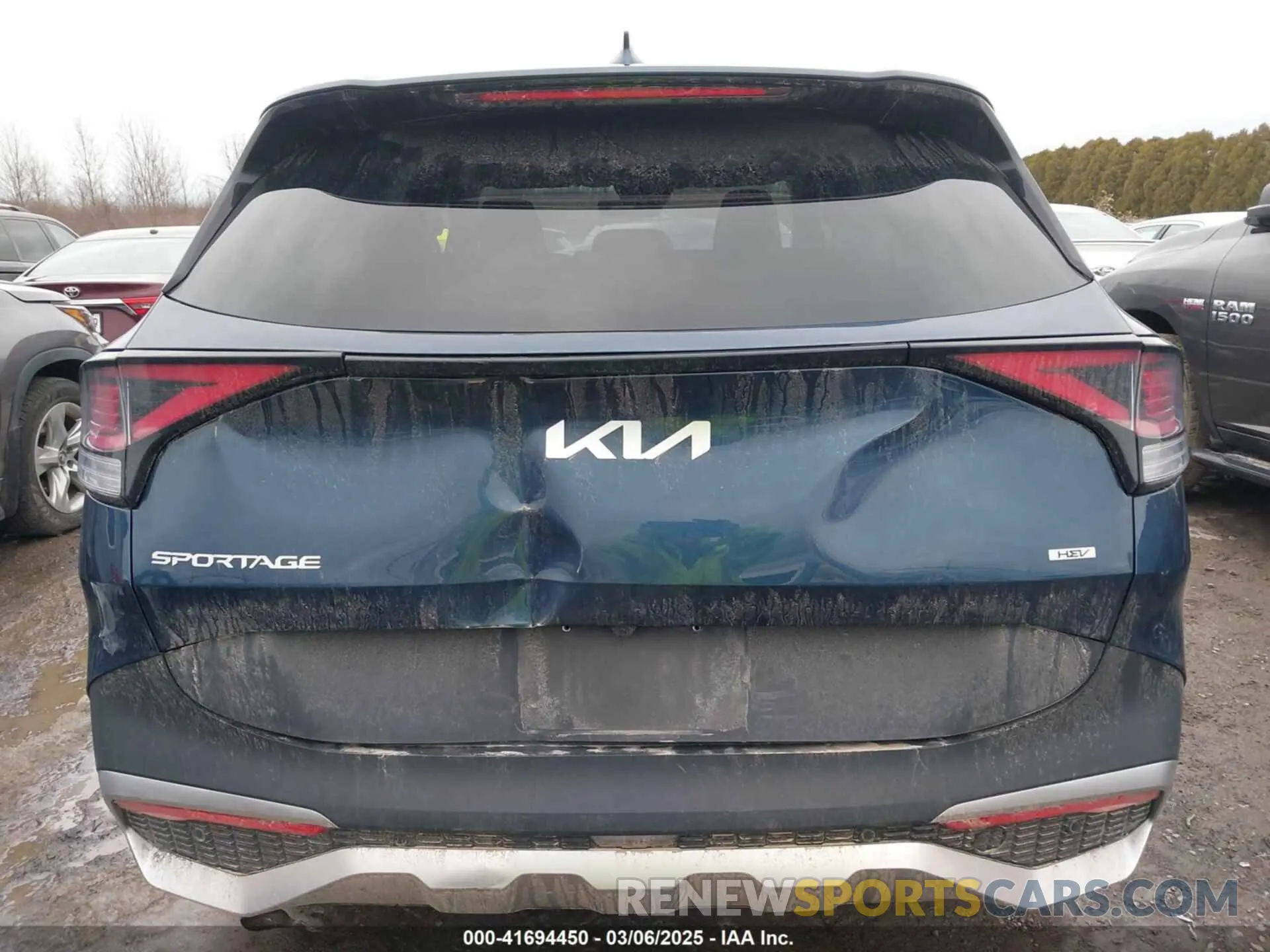 17 Фотография поврежденного автомобиля KNDPVCAG6P7033549 KIA SPORTAGE HYBRID 2023