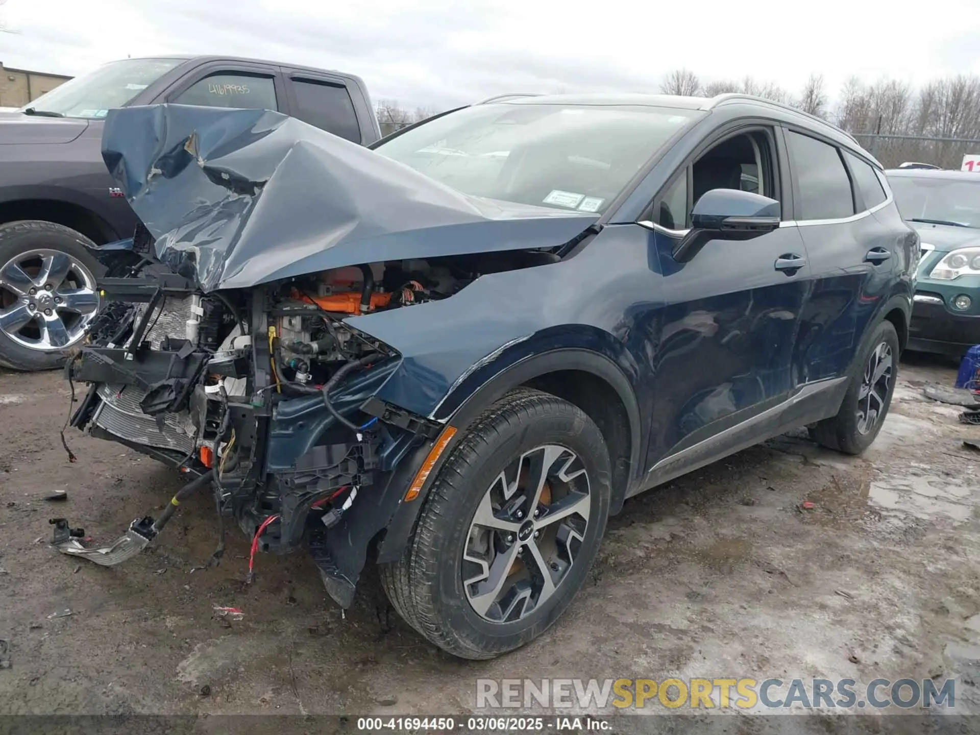 2 Фотография поврежденного автомобиля KNDPVCAG6P7033549 KIA SPORTAGE HYBRID 2023