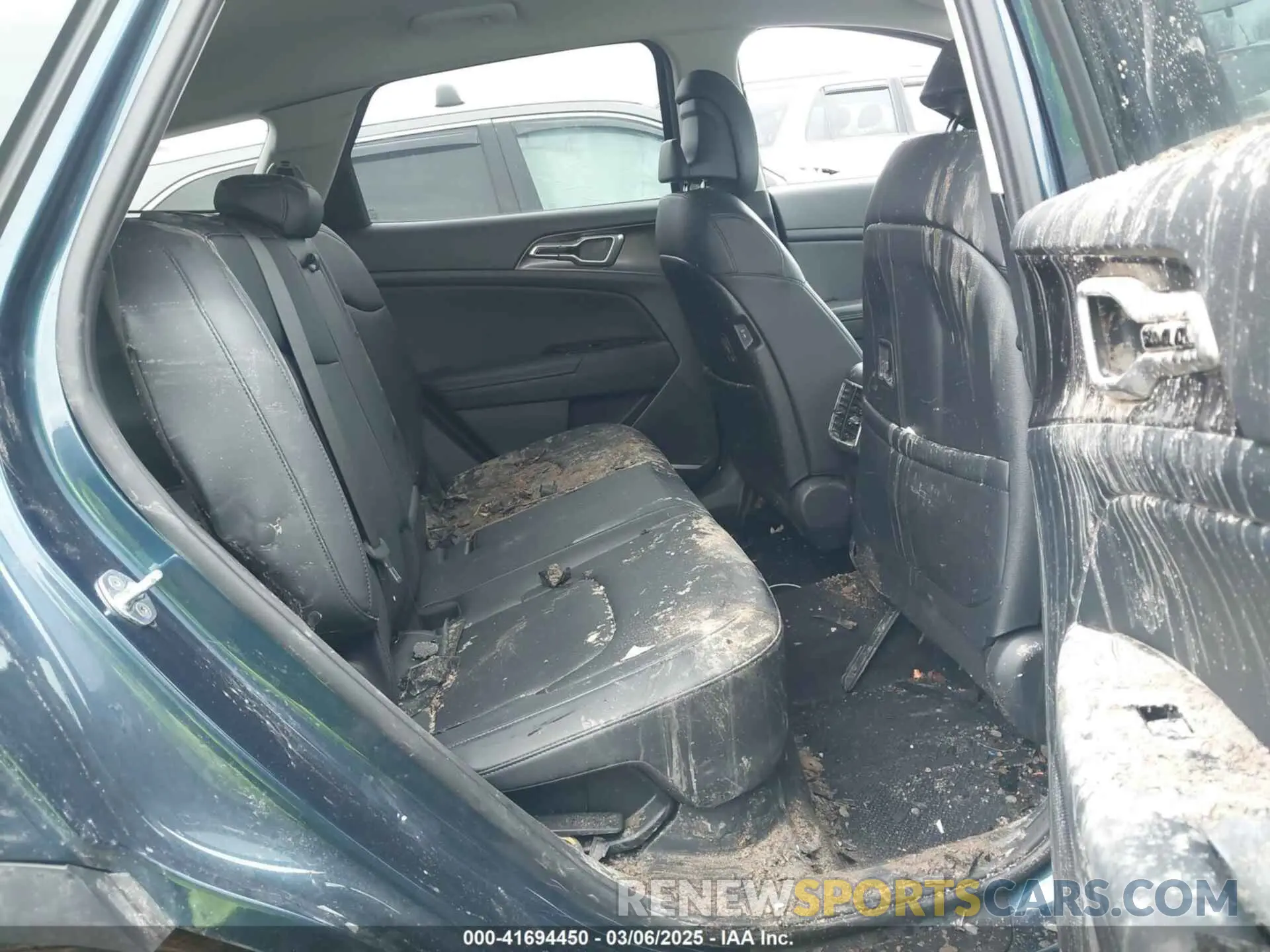 8 Фотография поврежденного автомобиля KNDPVCAG6P7033549 KIA SPORTAGE HYBRID 2023
