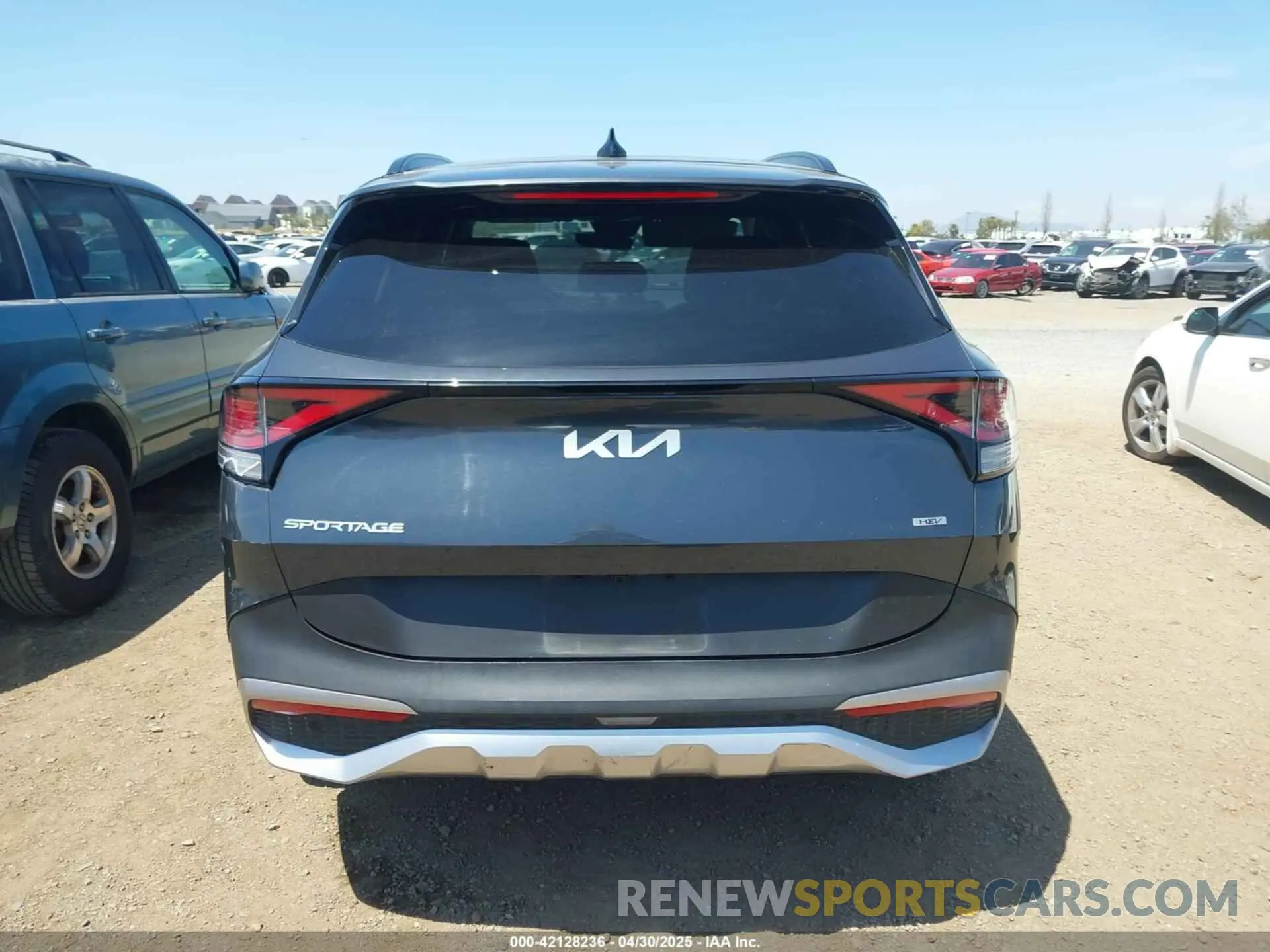 16 Фотография поврежденного автомобиля KNDPVCAG6P7040629 KIA SPORTAGE HYBRID 2023
