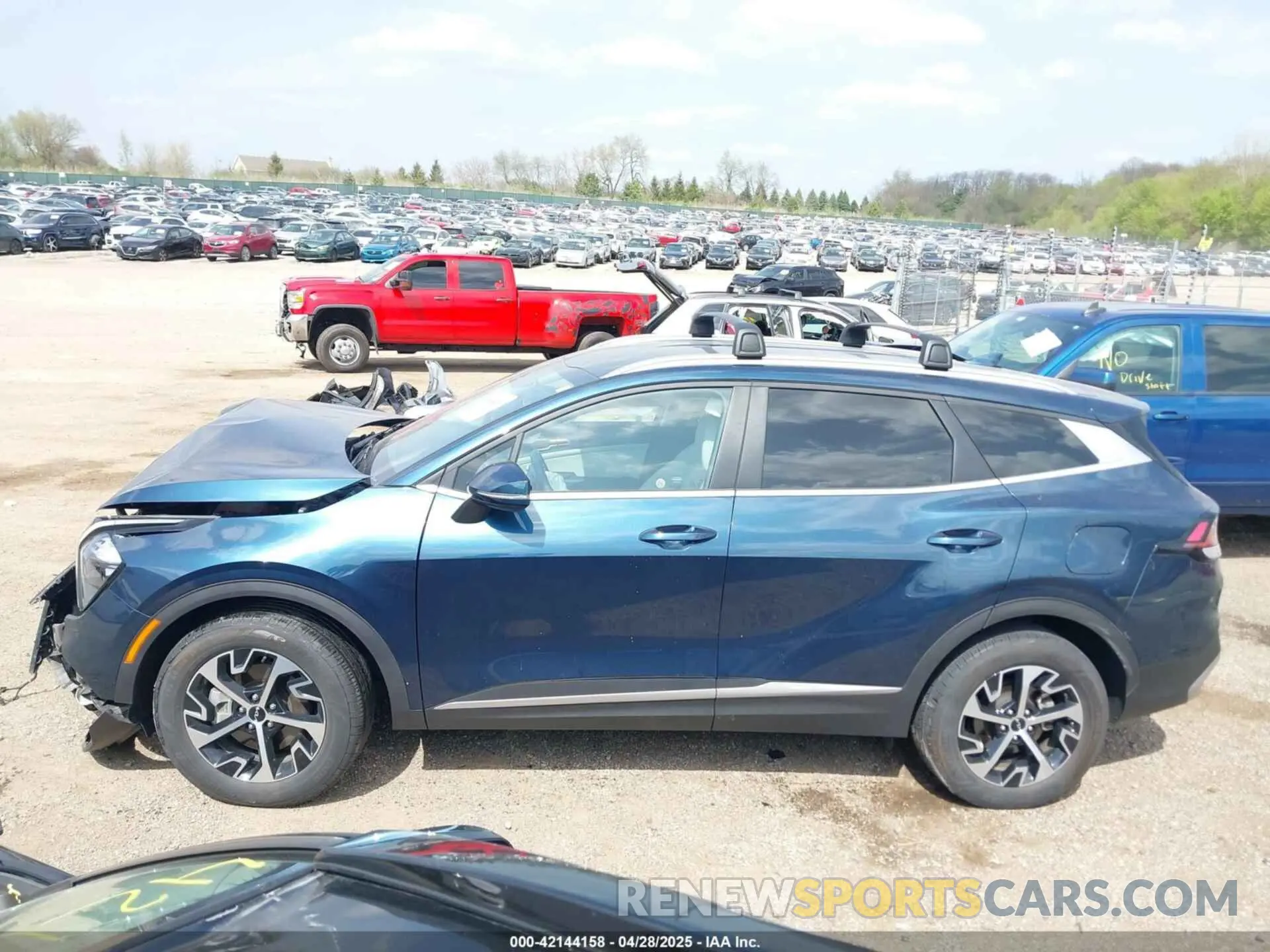 15 Photograph of a damaged car KNDPVCAGXP7104090 KIA SPORTAGE HYBRID 2023